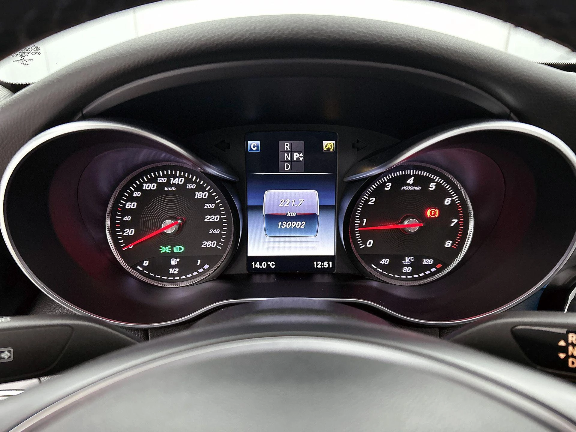 Mercedes-Benz-C-Klasse-image-19