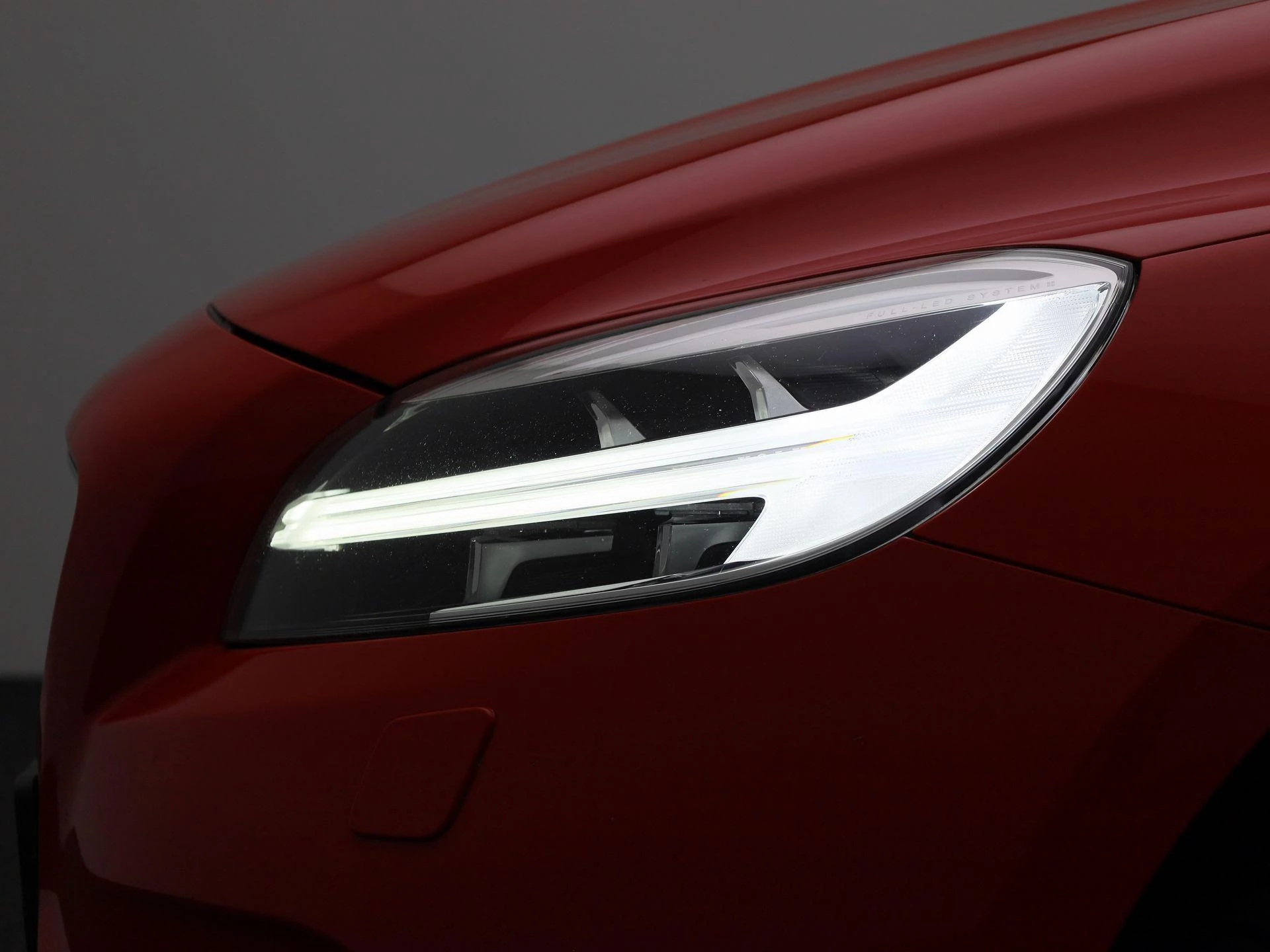 Volvo-V40-image-14