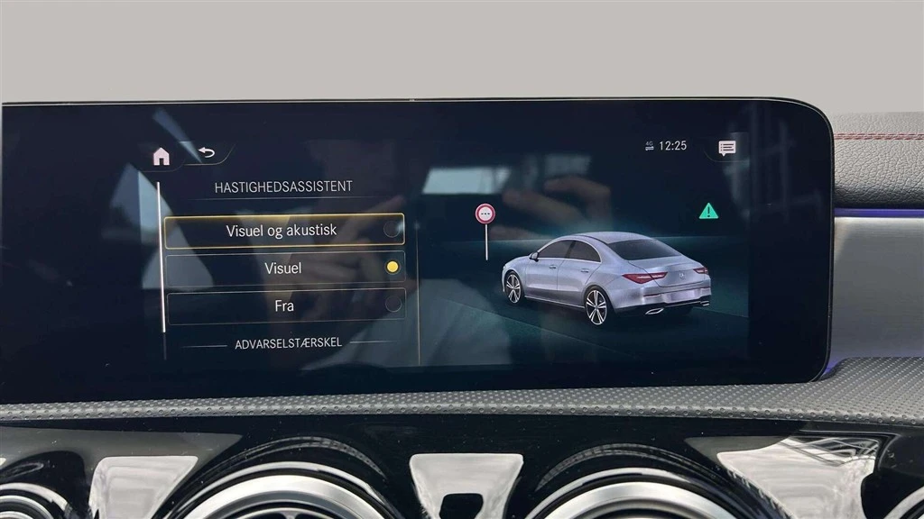 Mercedes-Benz-CLA-image-21