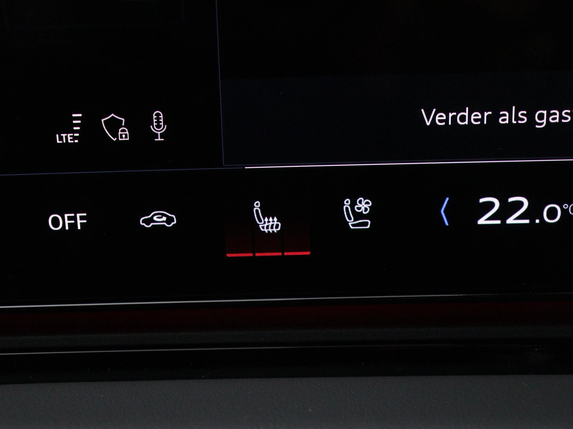 Audi-A6 Avant e-tron-image-17