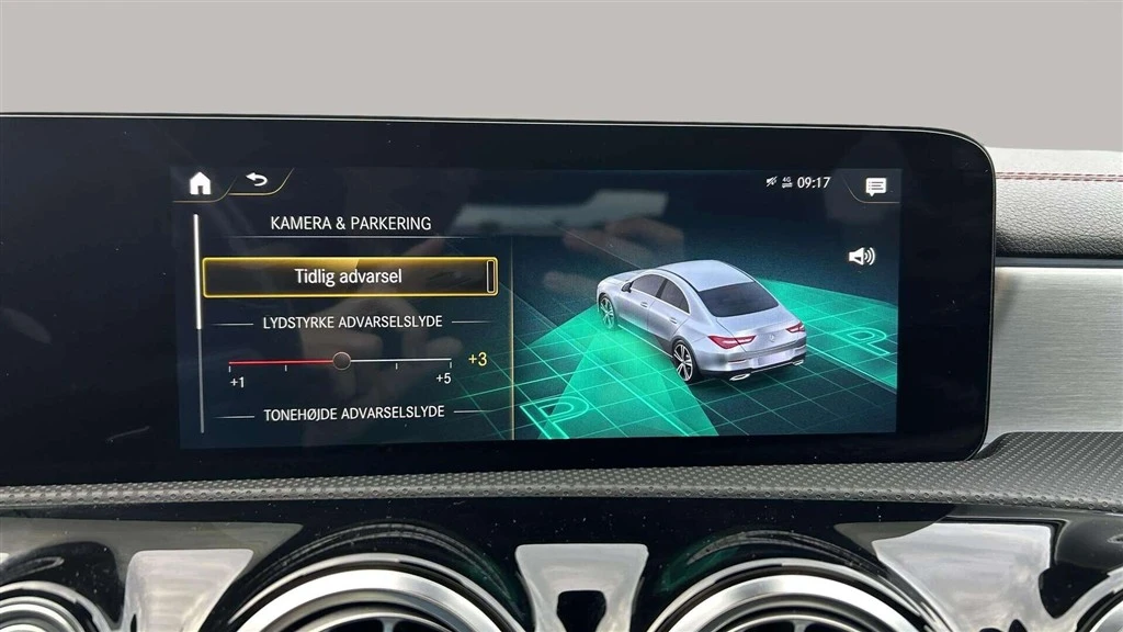 Mercedes-Benz-CLA-image-16