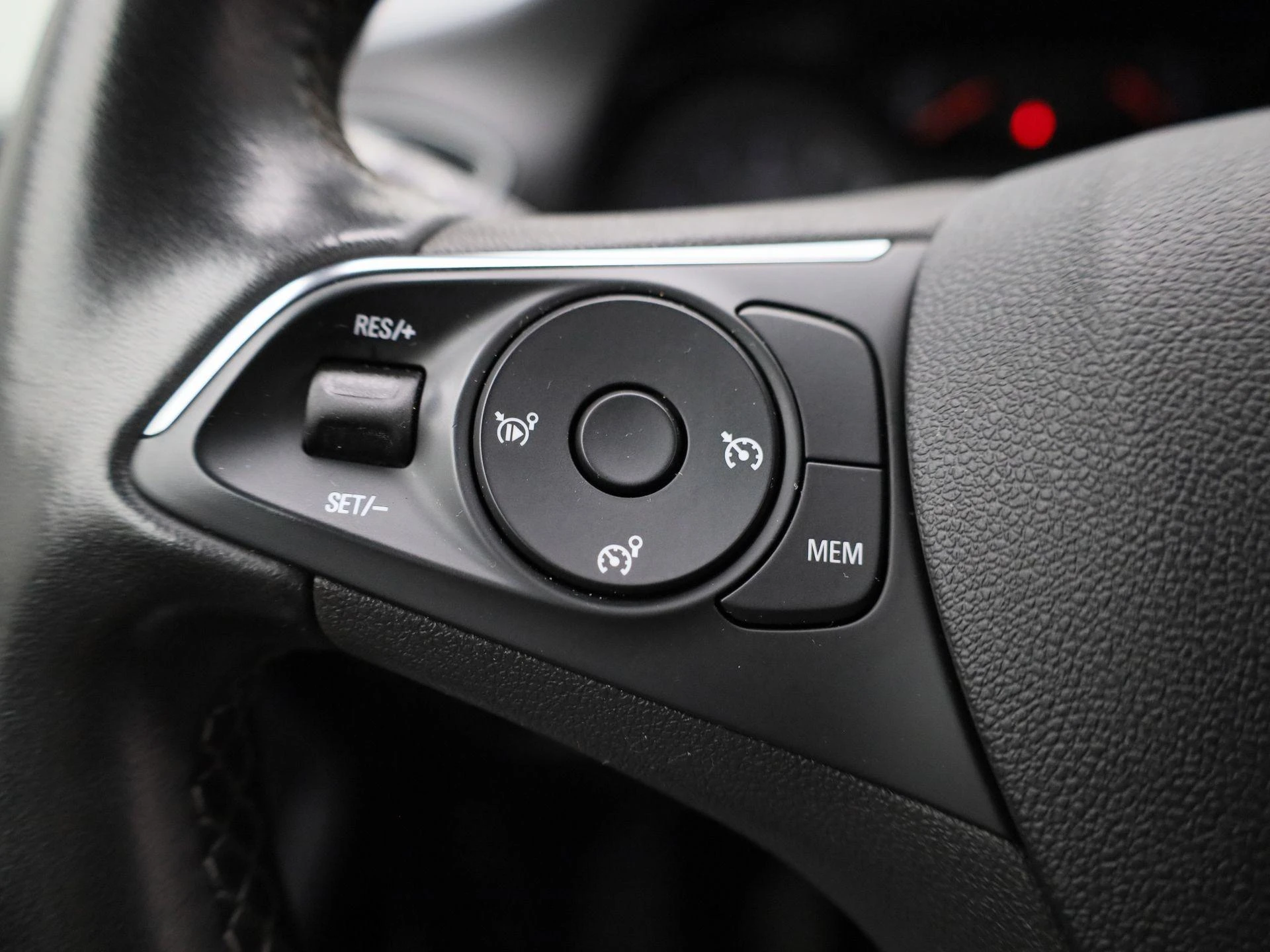 Opel-Crossland-image-17