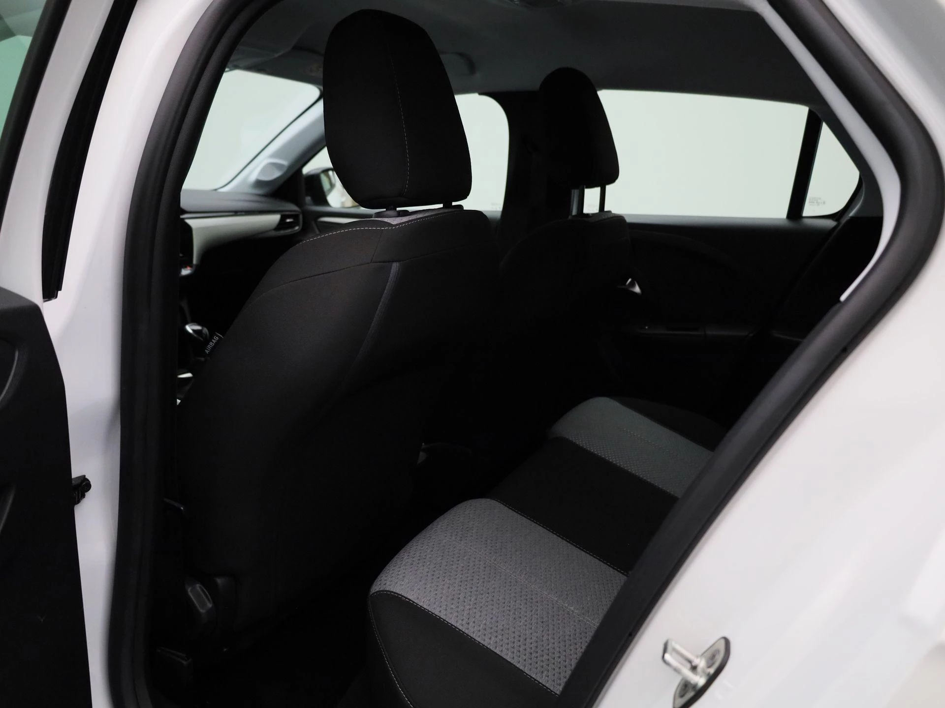 Opel-Corsa-image-9