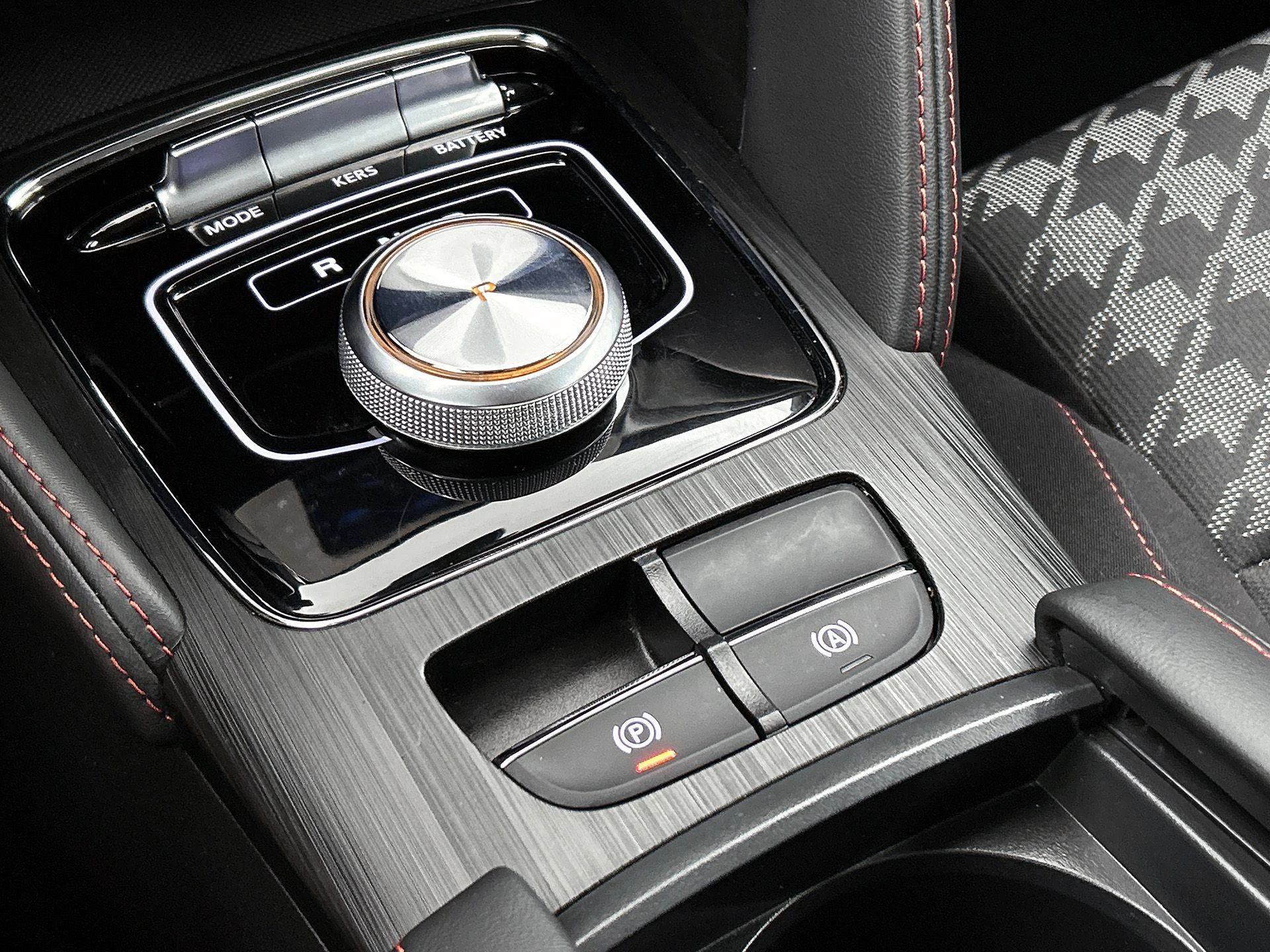 MG-ZS-image-33