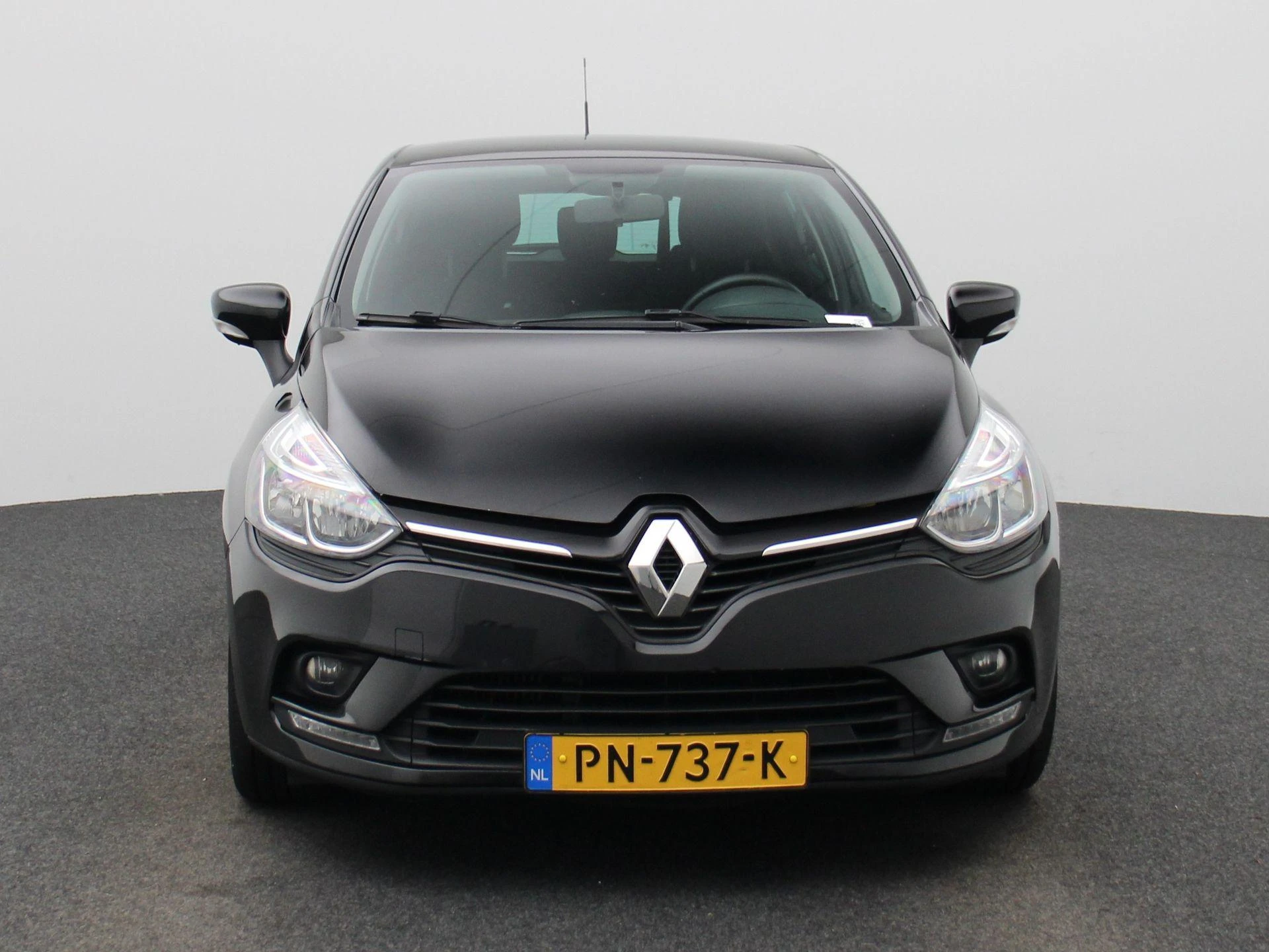 Renault-Clio-image-2