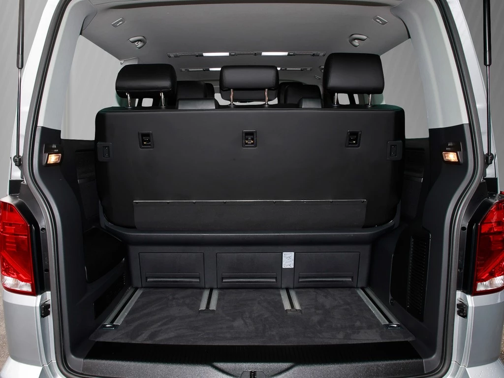 Volkswagen Multivan T6 T6.1 2.0 TDI DSG 4M AHK/Navi