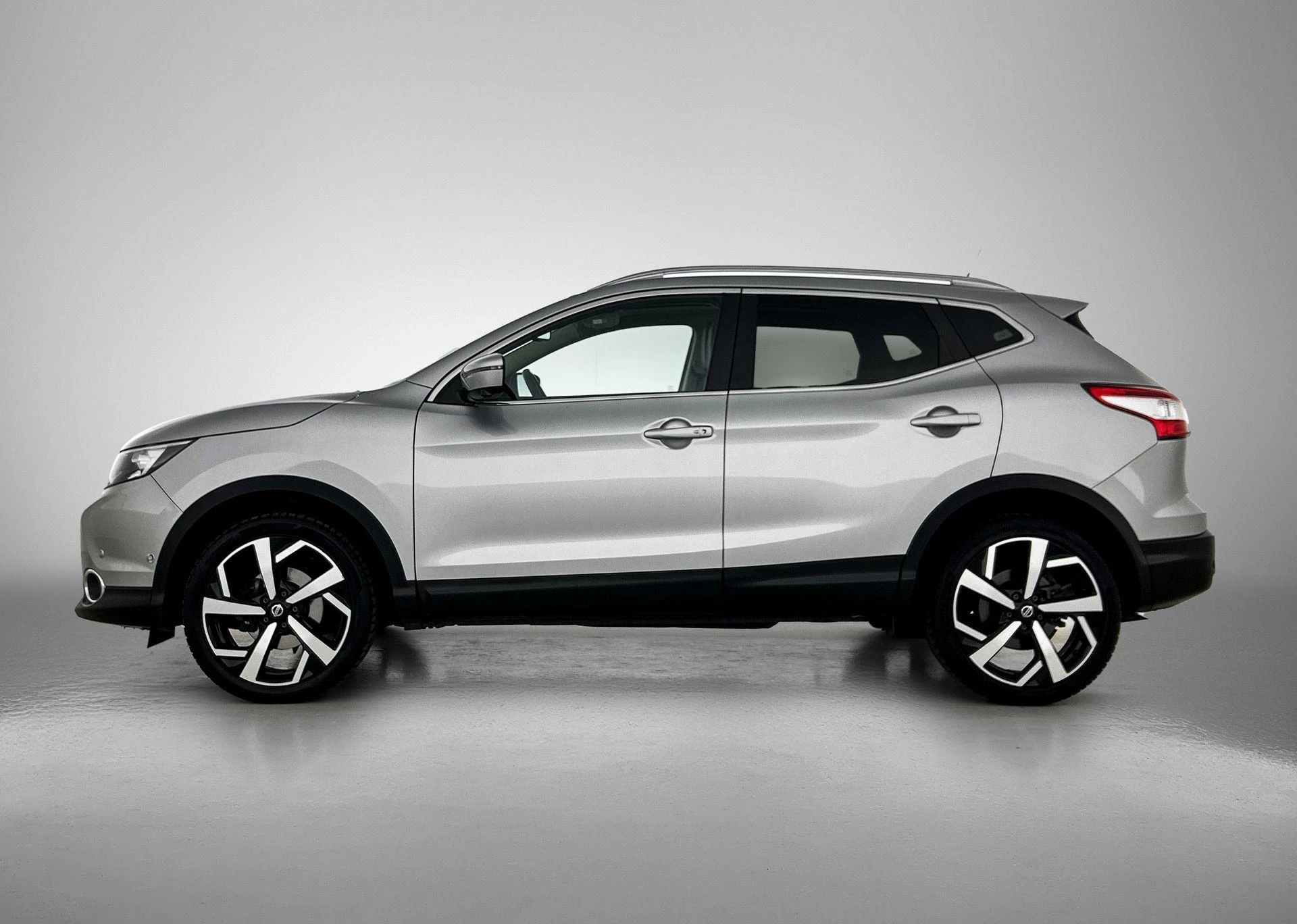 Nissan-QASHQAI-image-1