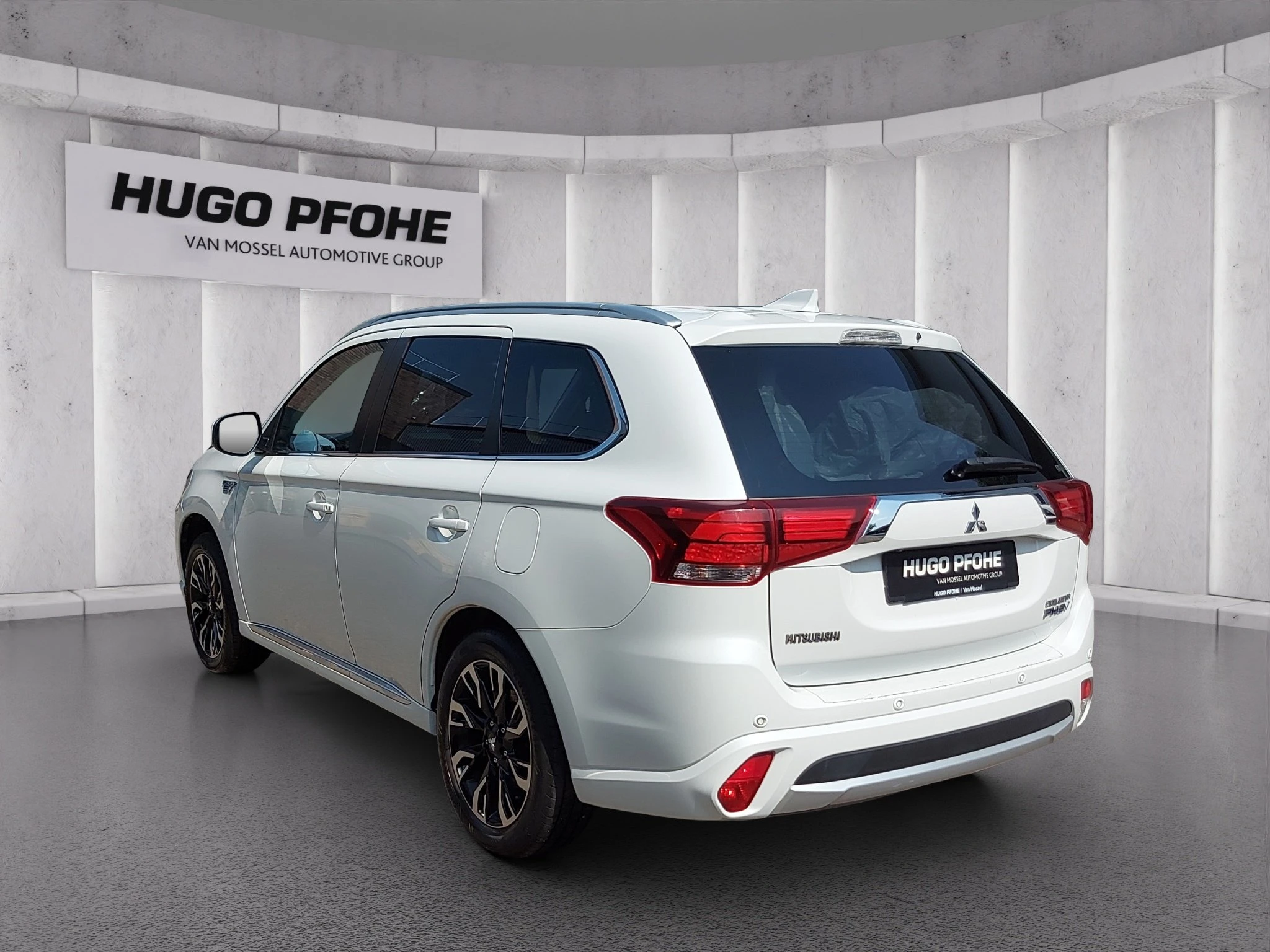 Mitsubishi Outlander 2.0 PHEV Plug-in Hybrid Plus 4WD