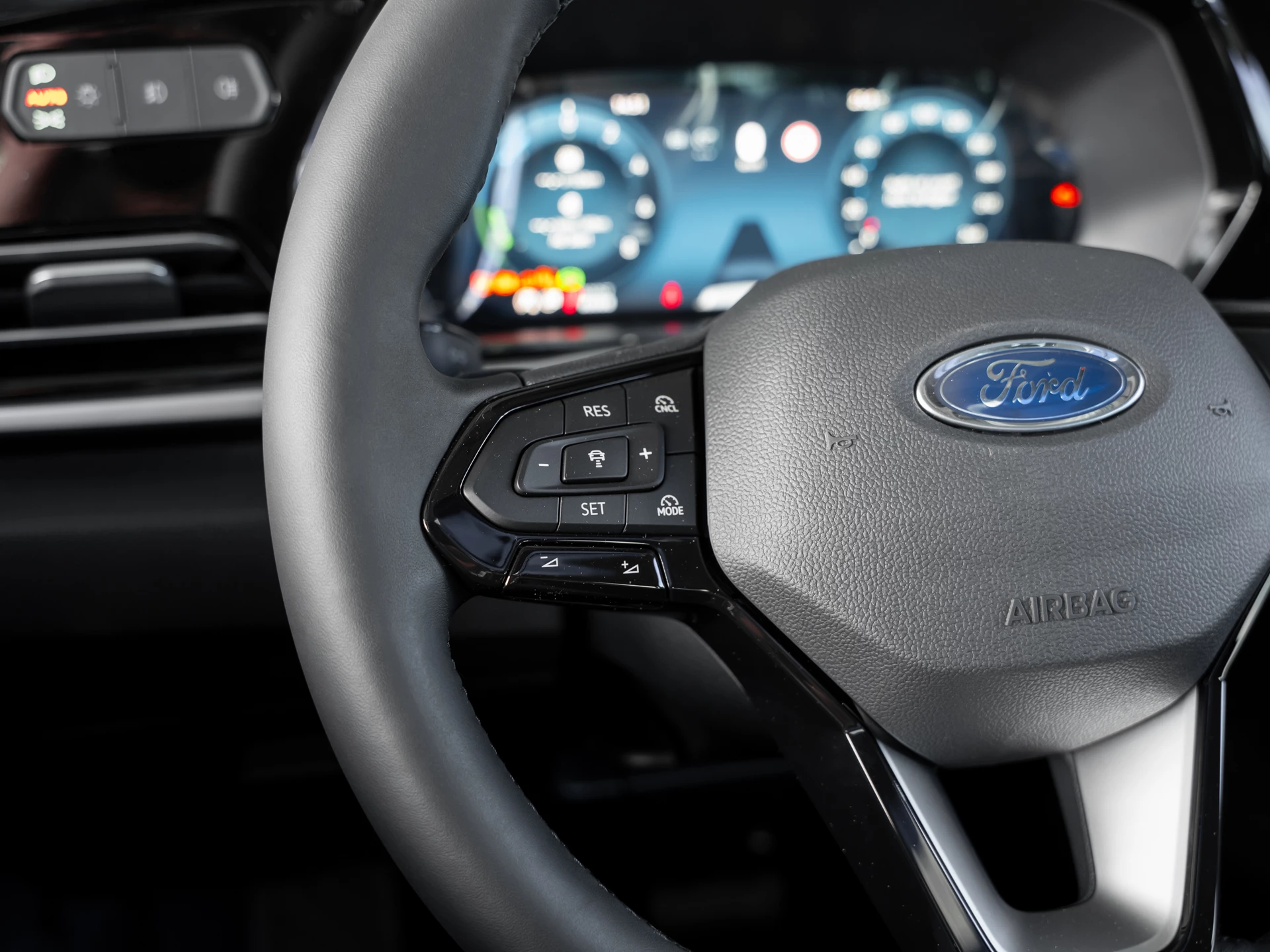 Ford-Tourneo Connect-image-14