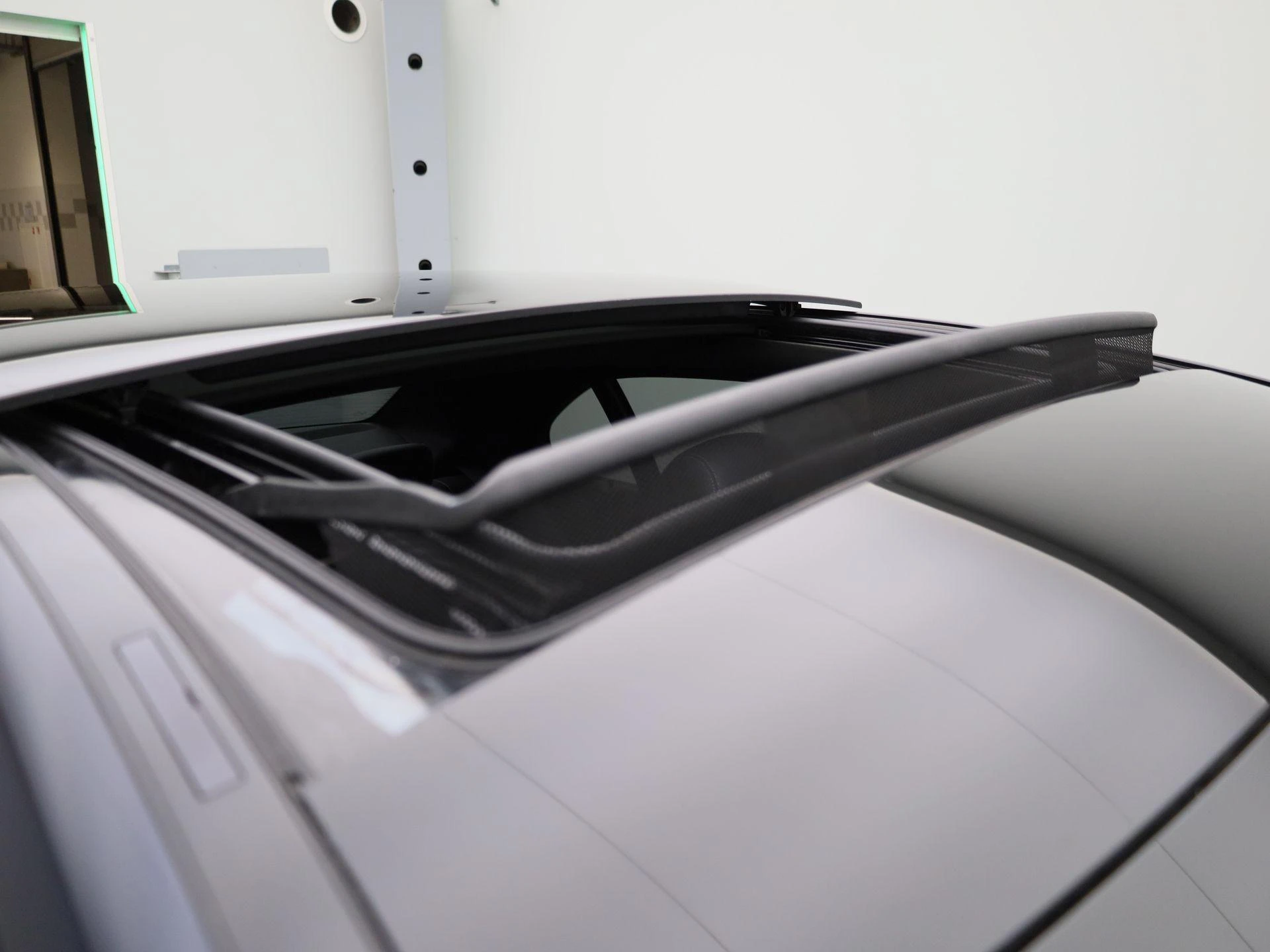 Mercedes-Benz-C-Klasse-image-46