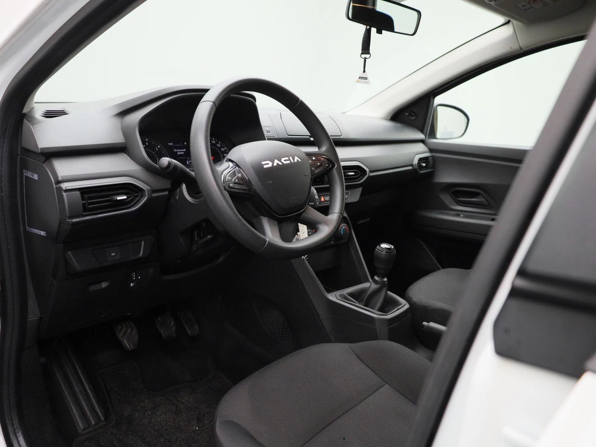 Dacia-Jogger-image-24