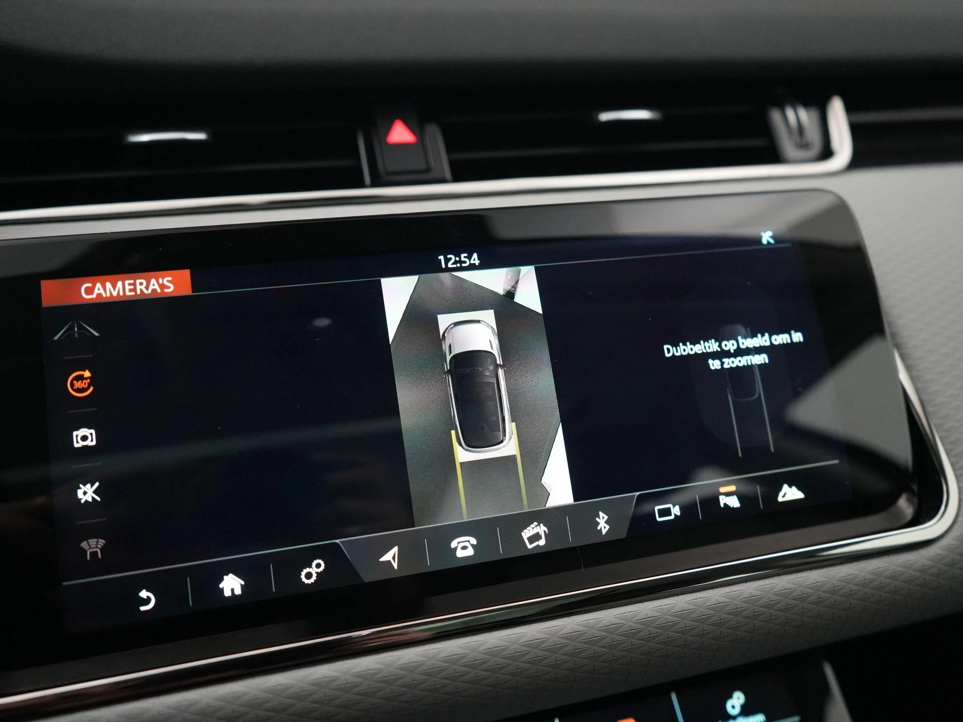 Land Rover-Range Rover Evoque-image-31