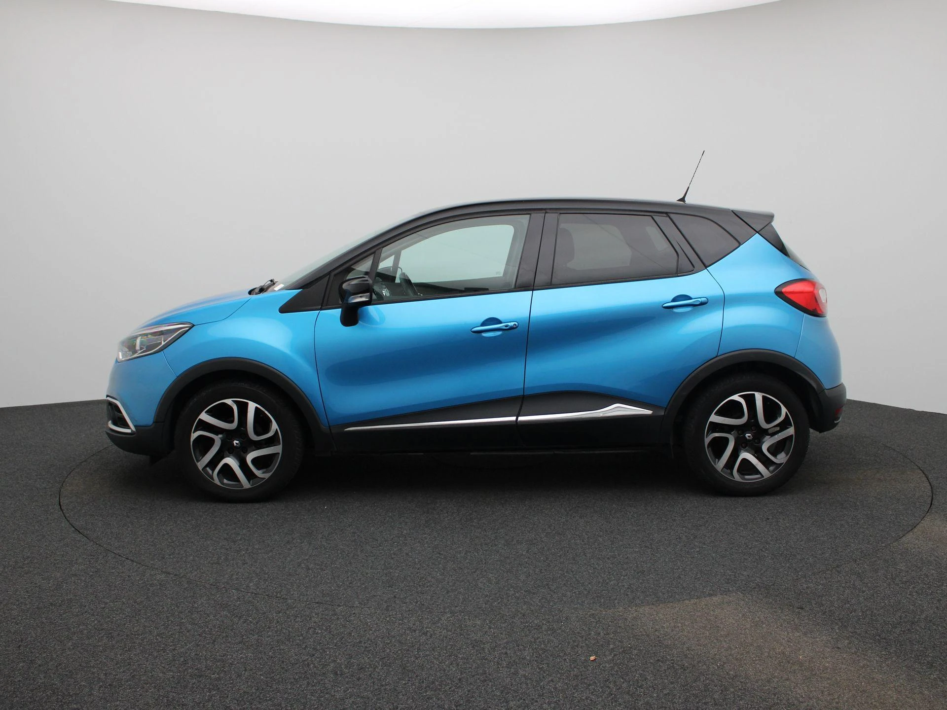 Renault-Captur-image-4