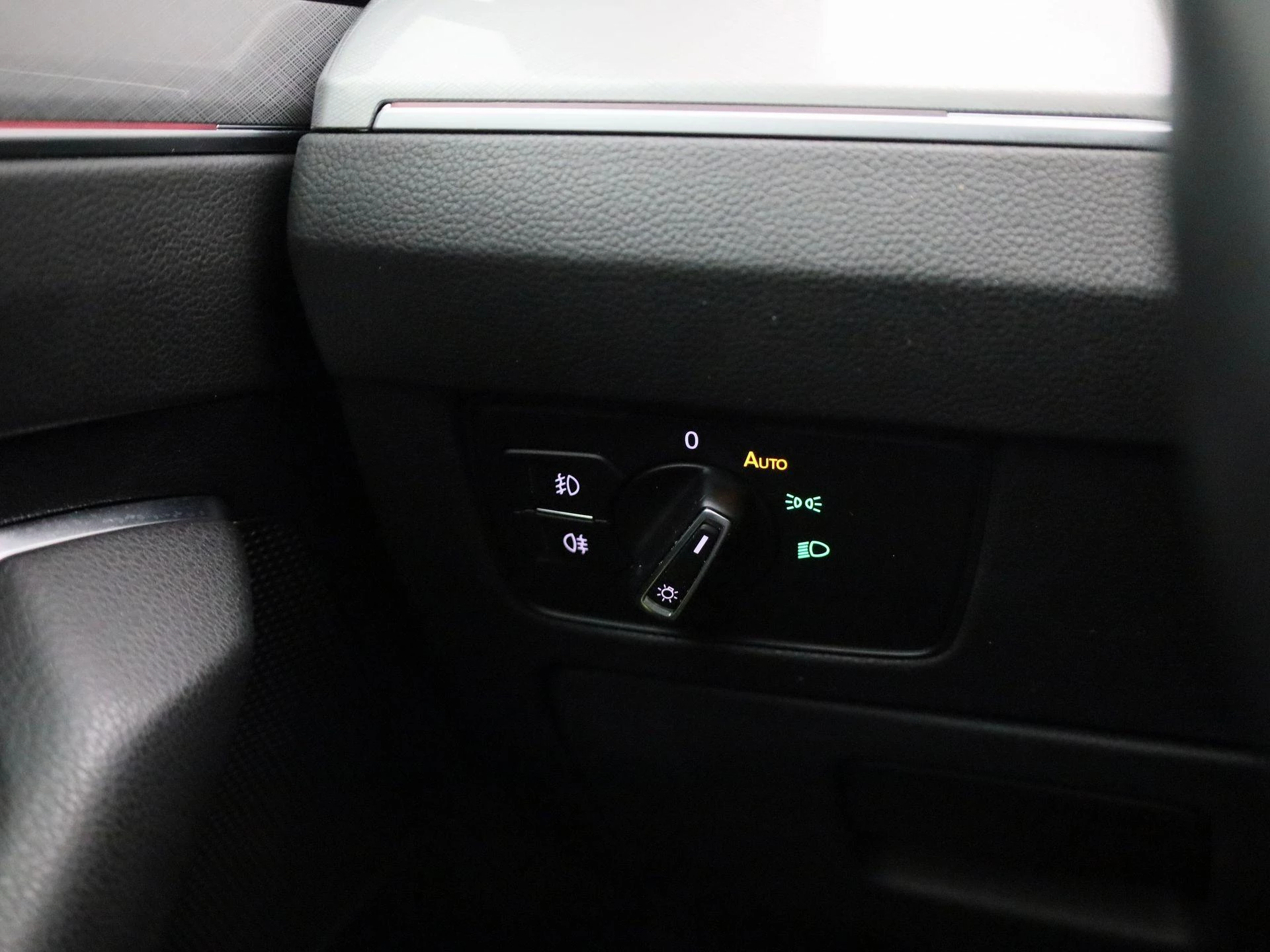 Volkswagen Passat Variant 2.0 TDI 90kW DSG Style Business Elektrische kofferklep | Camera | Adapt cruise