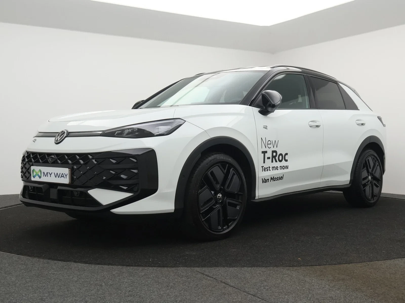 Volkswagen-T-Roc-image-0