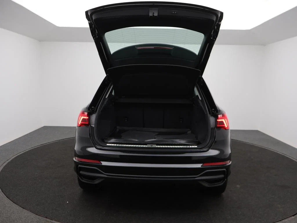 Audi-Q3-image-15