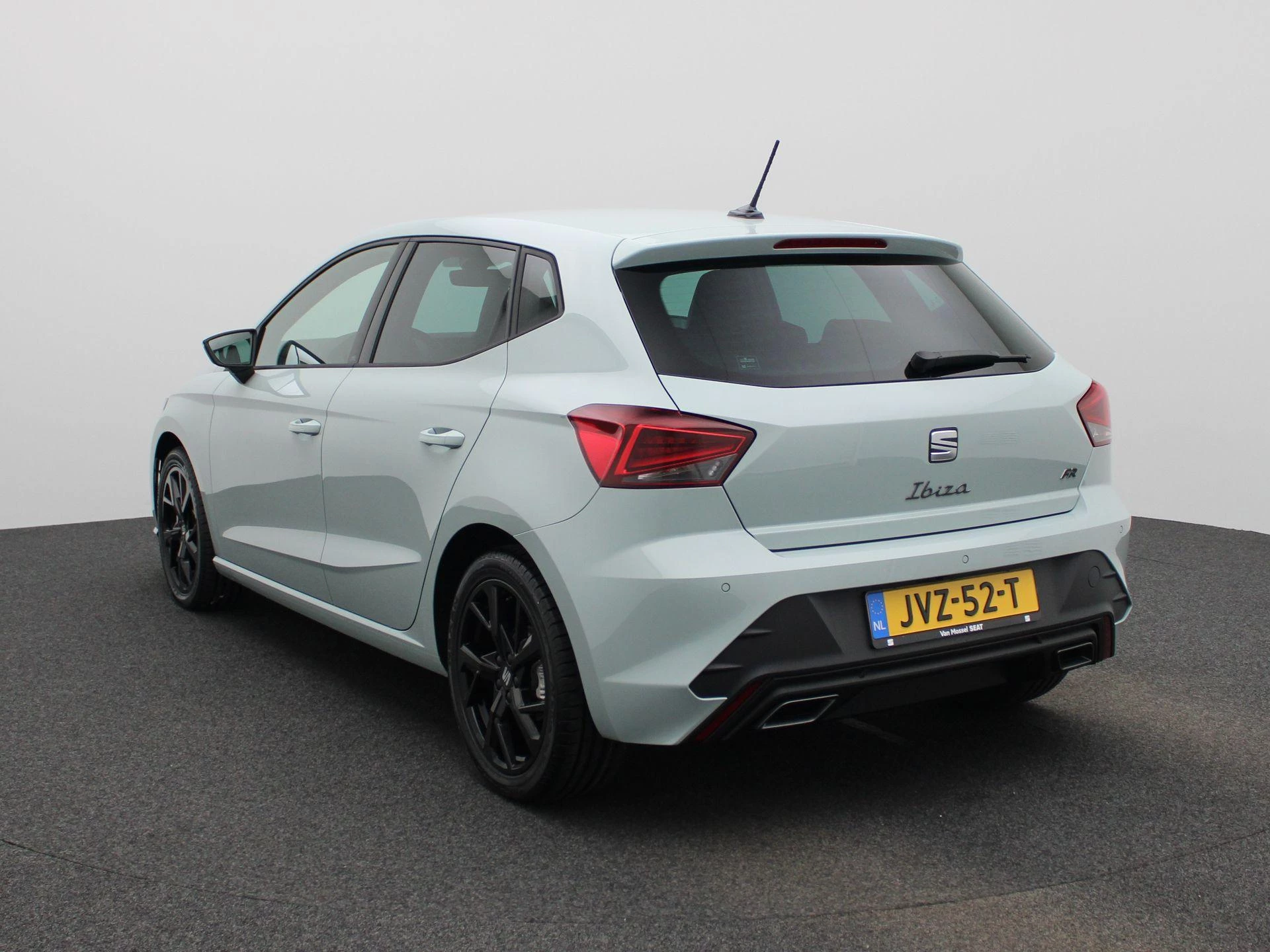 SEAT-Ibiza-image-1