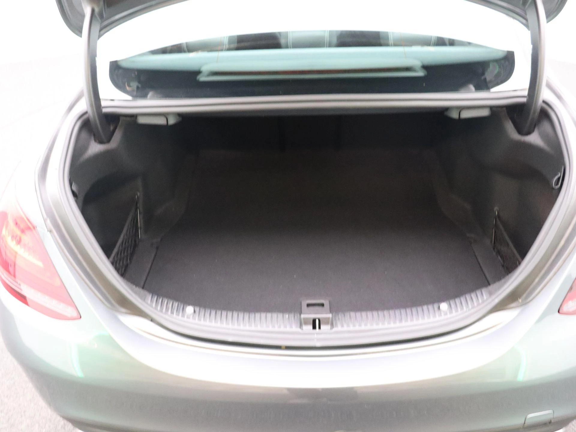 Mercedes-Benz C-Klasse 200 AMG LINE BERLINE + CARPLAY + PANORAMISCH DAK + MULTIBEAM LED +