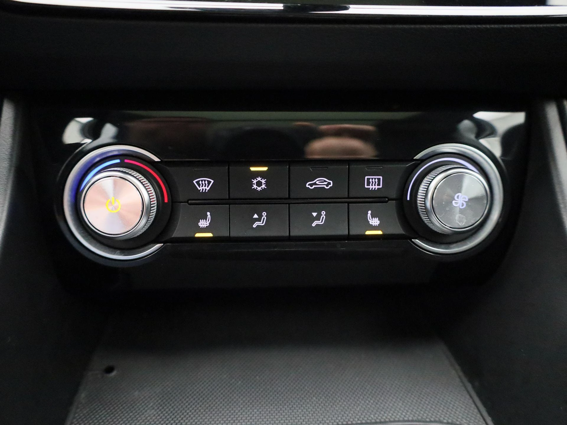 MG-ZS EV-image-20