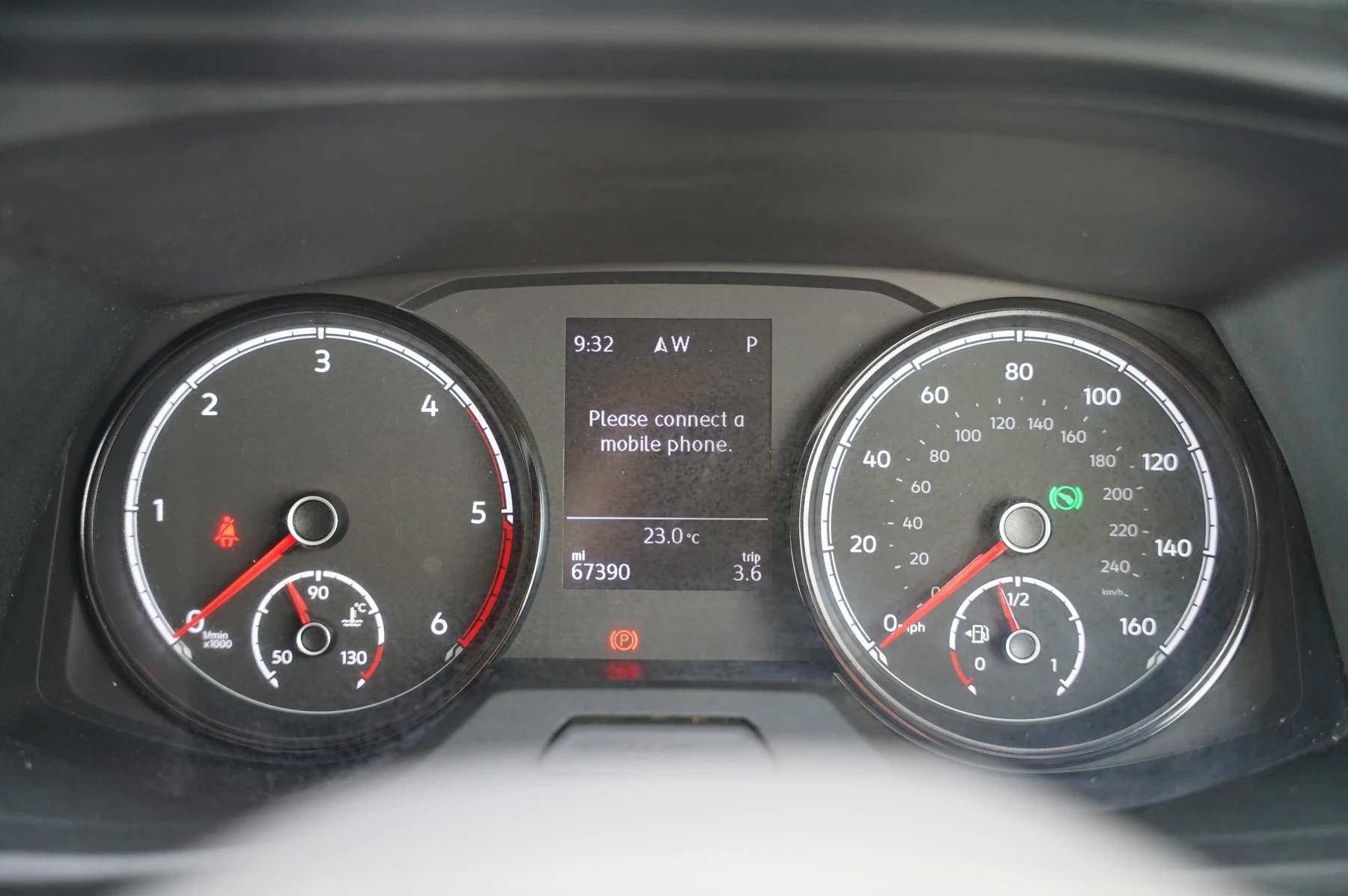 Volkswagen-Transporter-image-7