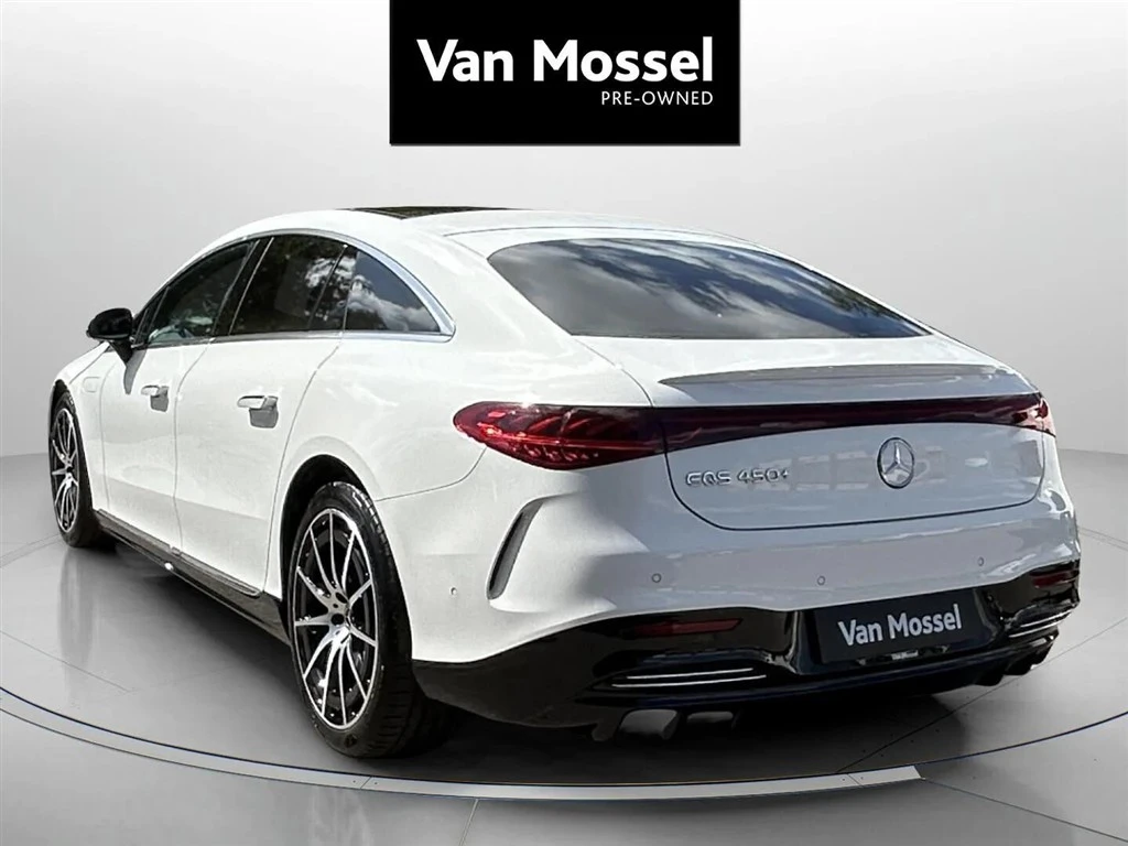 Mercedes-Benz-EQS-image-6