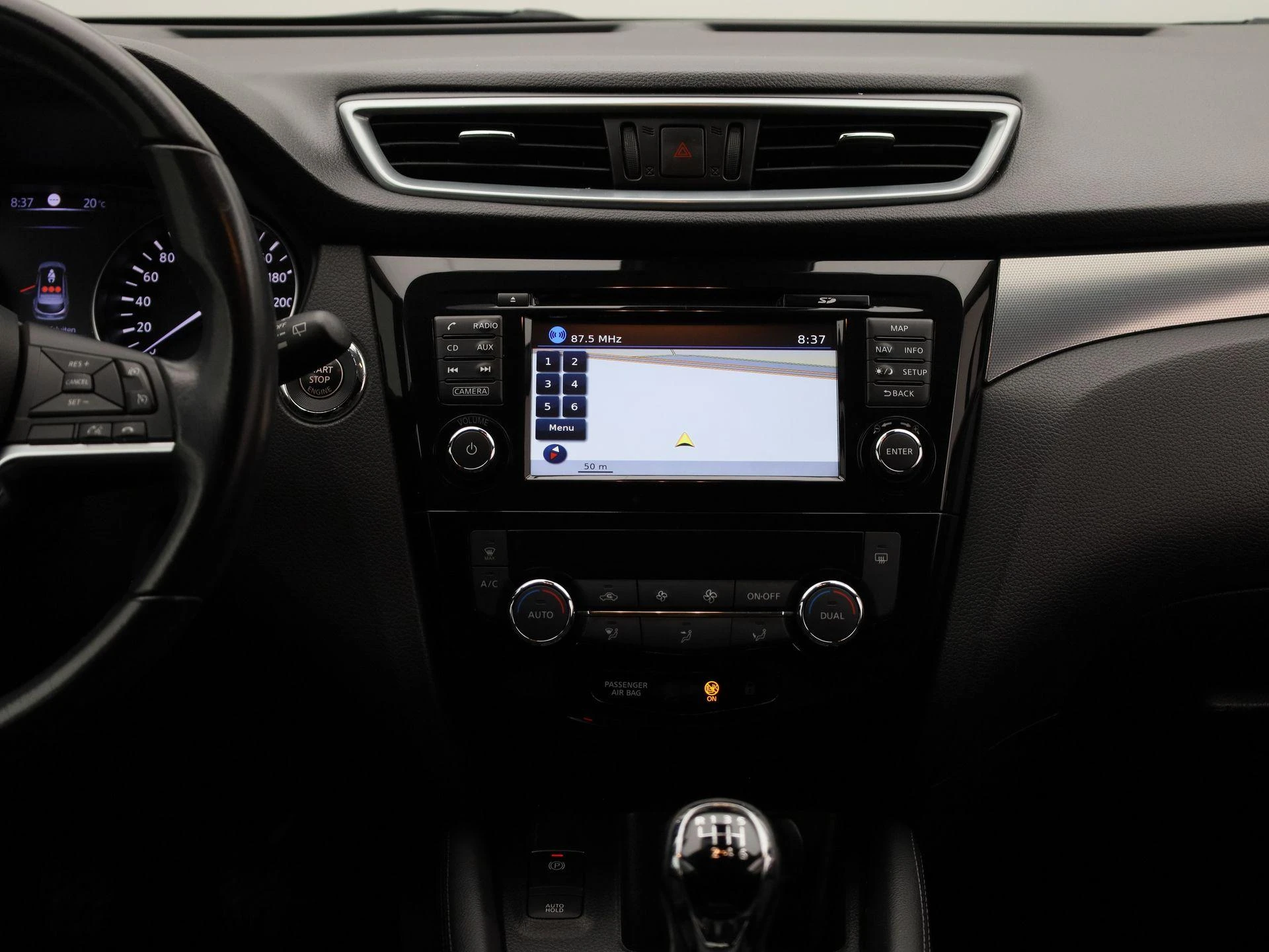 Nissan-QASHQAI-image-7