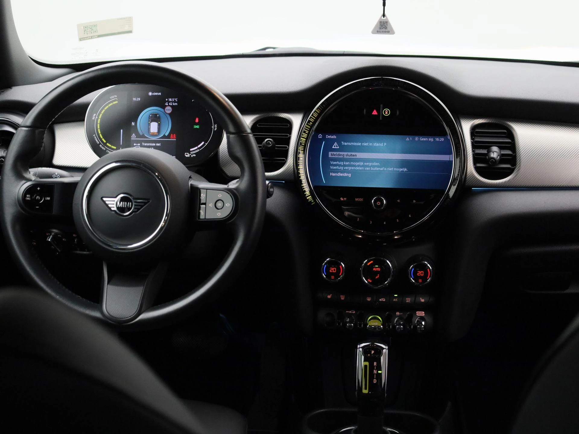MINI-Cooper-image-6