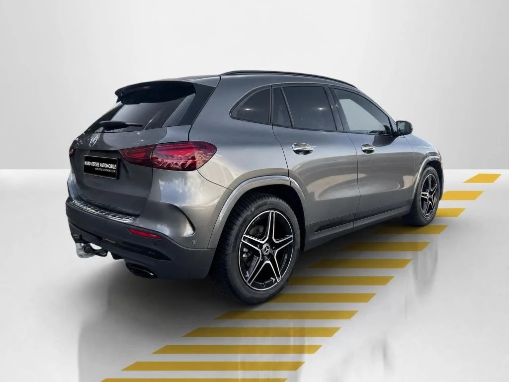 Mercedes-Benz-GLA 200 d-image-13