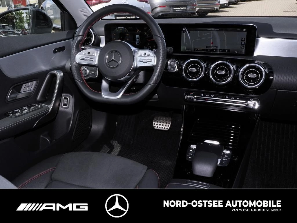 Mercedes-Benz A-Klasse 250 LIMO AMG 4M NAVI TEMPOMAT LED SITZH AMG Line