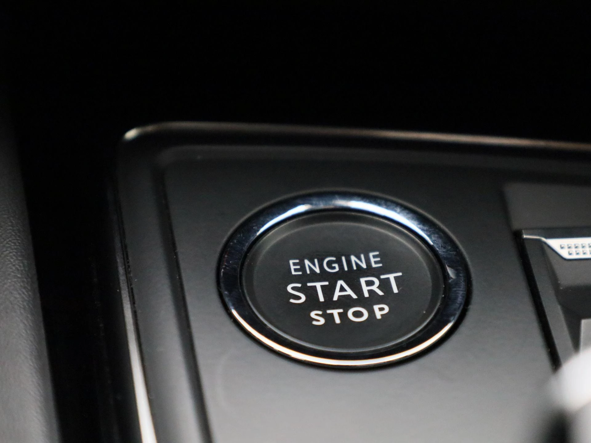 Peugeot-508-image-24