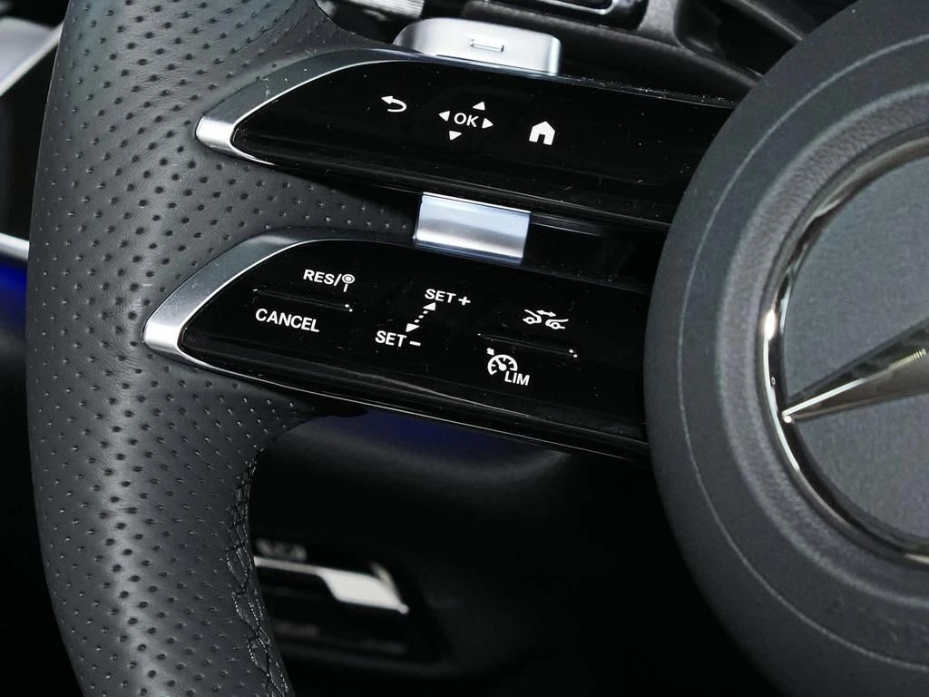 Mercedes-Benz-E-Klasse 300 de-image-9
