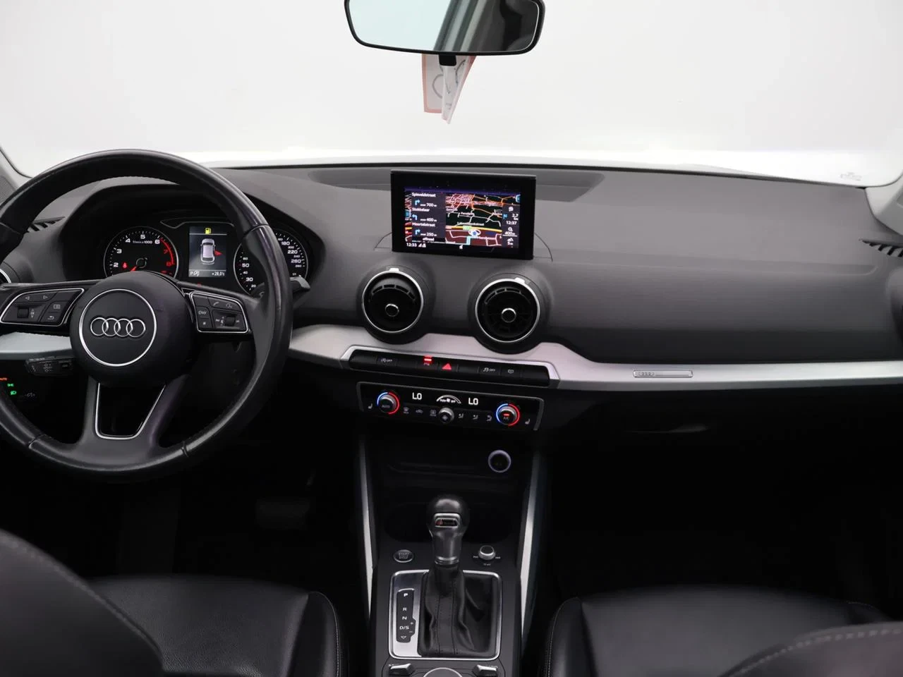 Audi Q2 Audi Q2 1.4TFSI 150PK *AUTOMAAT*LEDER*PANODAK*PDC*NAVI*ACC*ZETELVERWARMING*...*