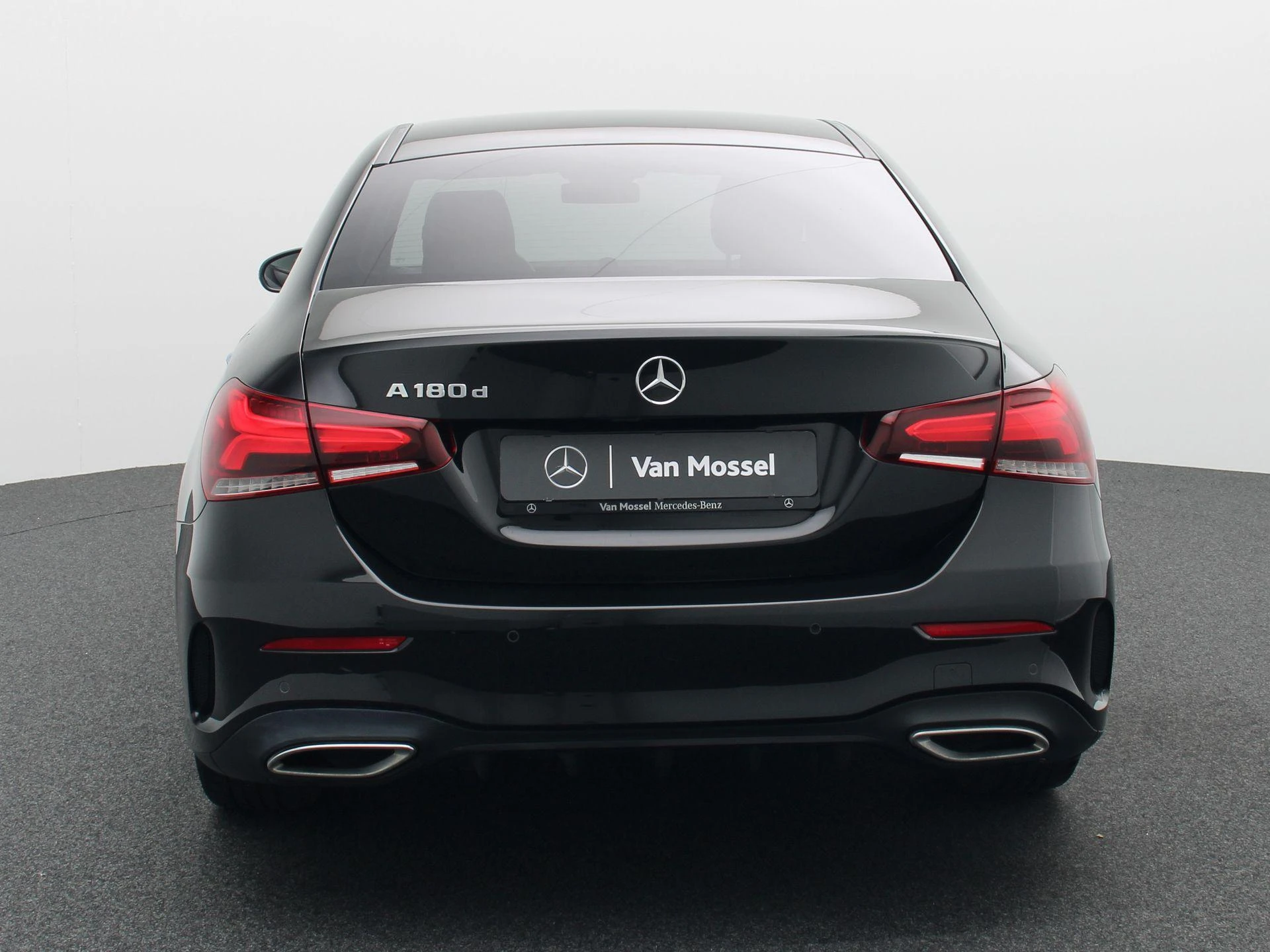 Mercedes-Benz-A-Klasse-image-4