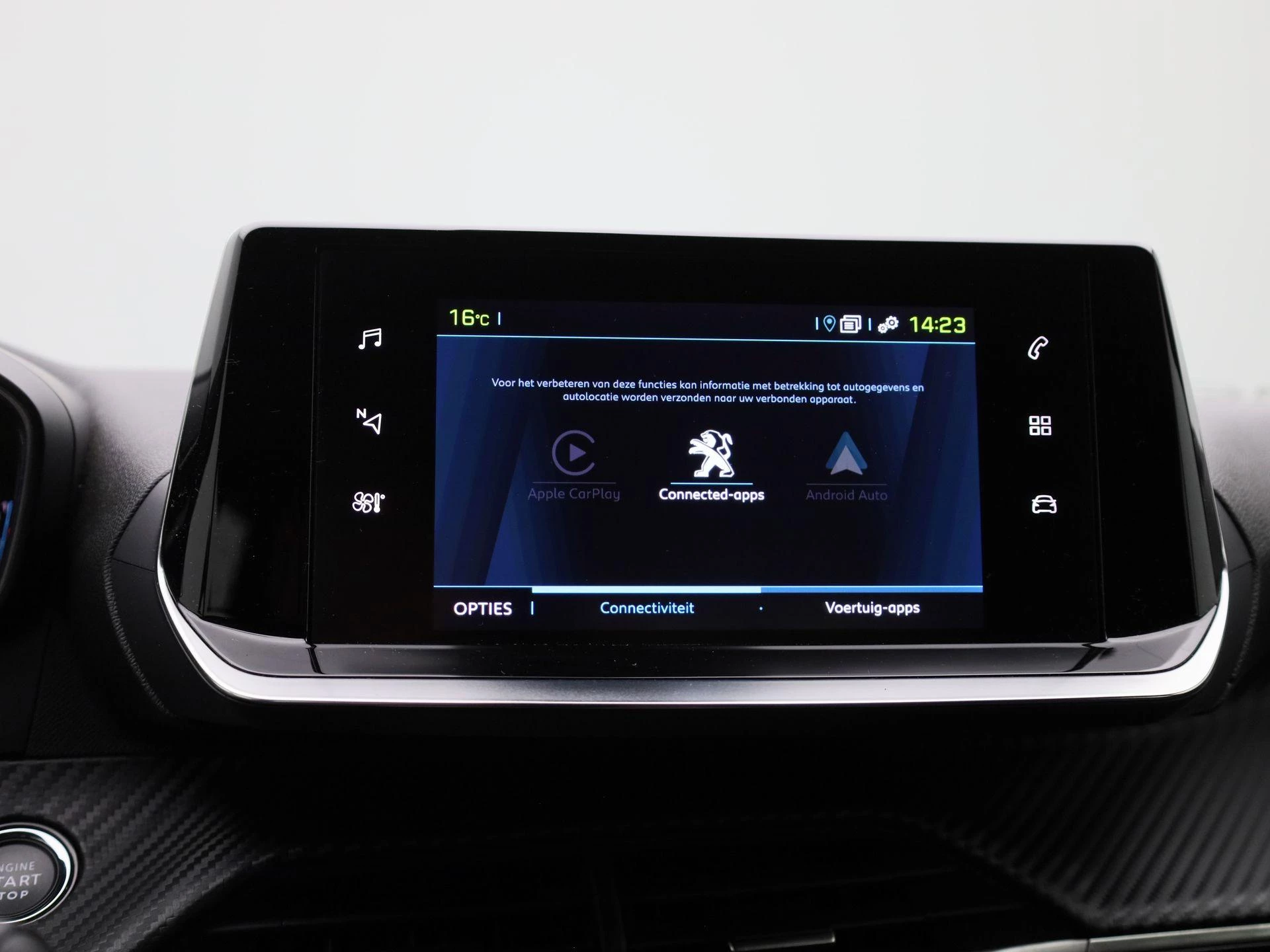 Peugeot-e-2008-image-22