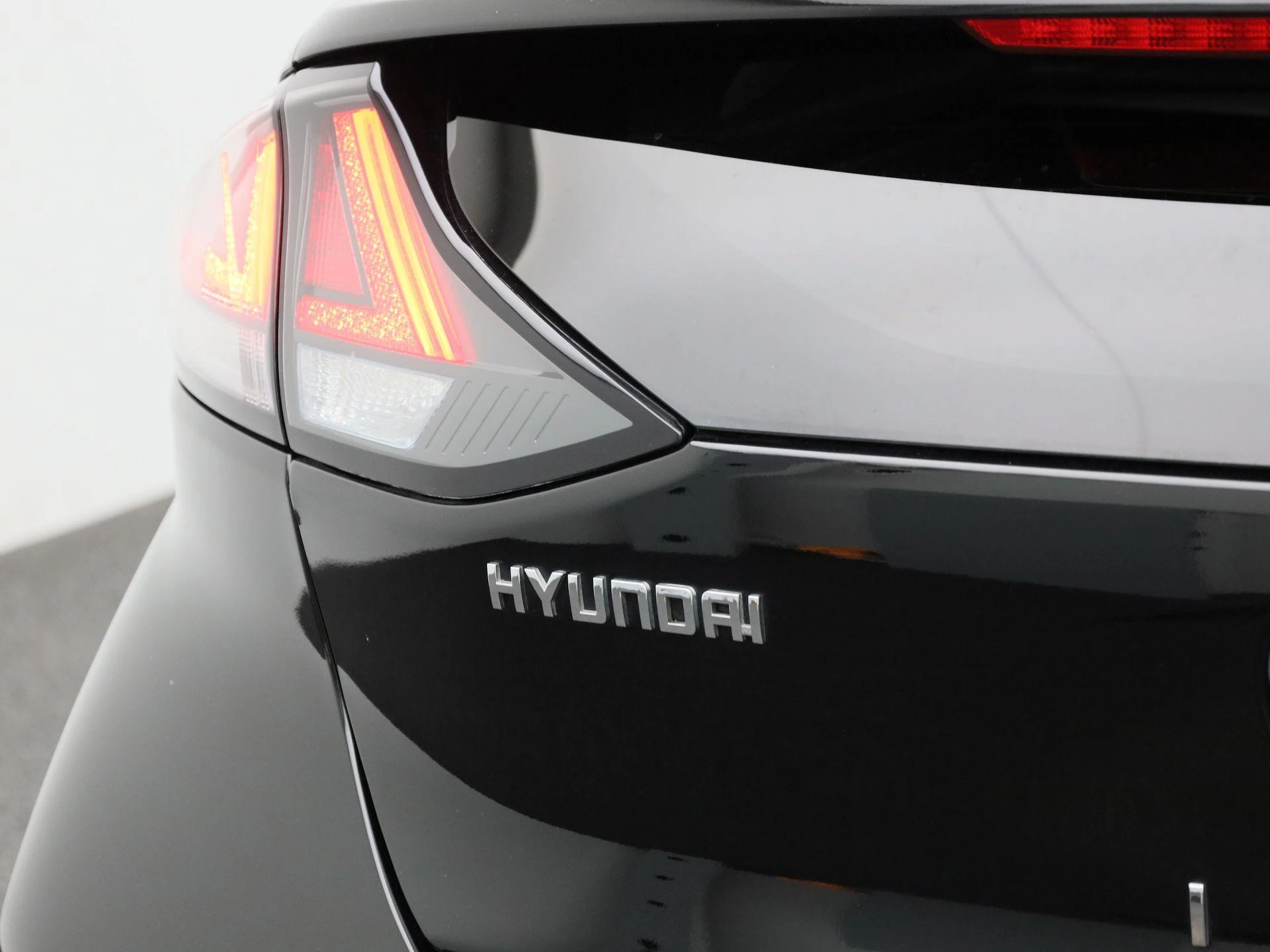 Hyundai-IONIQ-image-41