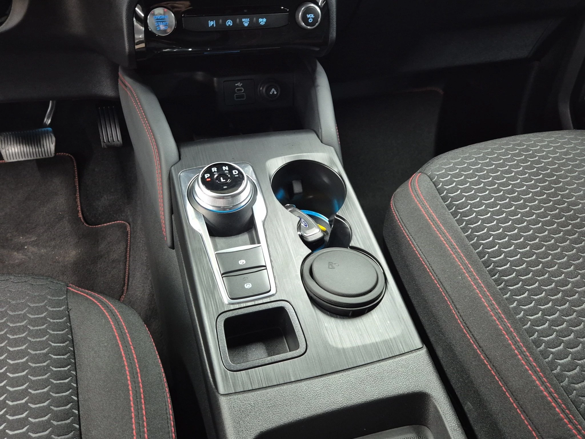 Ford Kuga ST-Line Aut.*KAM*LED-MATRIX*NAVI*GRA*WINTER-PKT.
