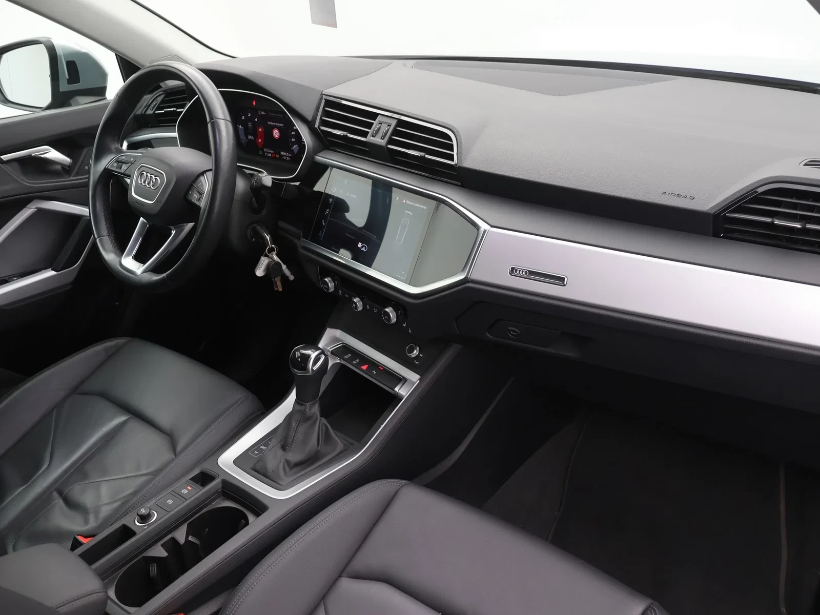 Audi-Q3-image-2