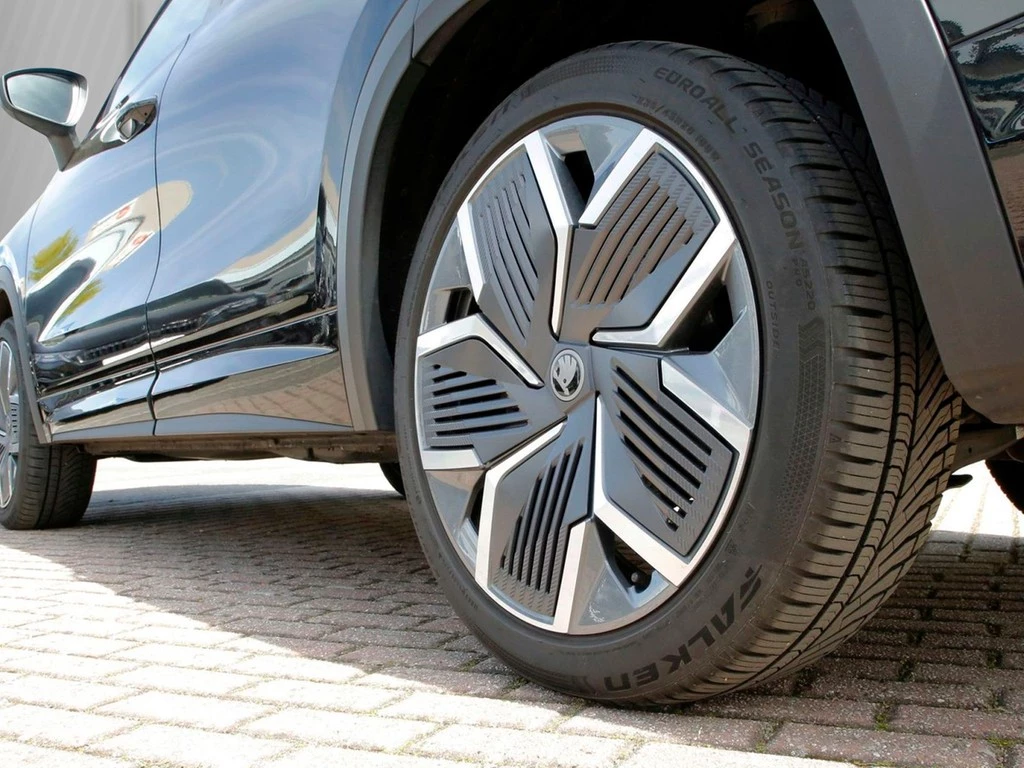 Škoda Kodiaq 2.0 TDI 4x4 DSG Sportline 20" Pano 7Sitzer