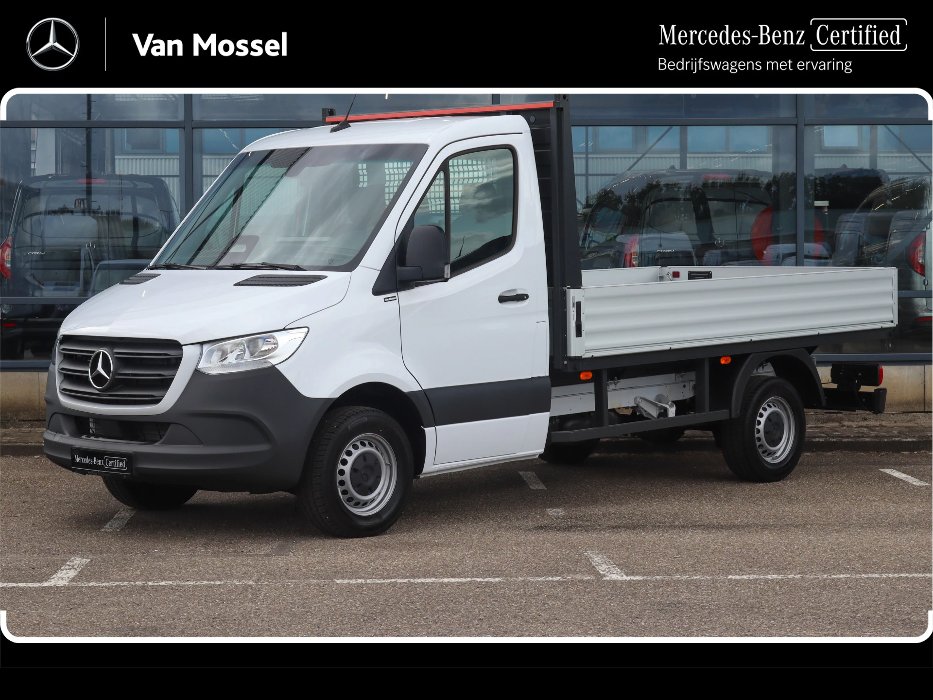 Mercedes-Benz-Sprinter-image-0
