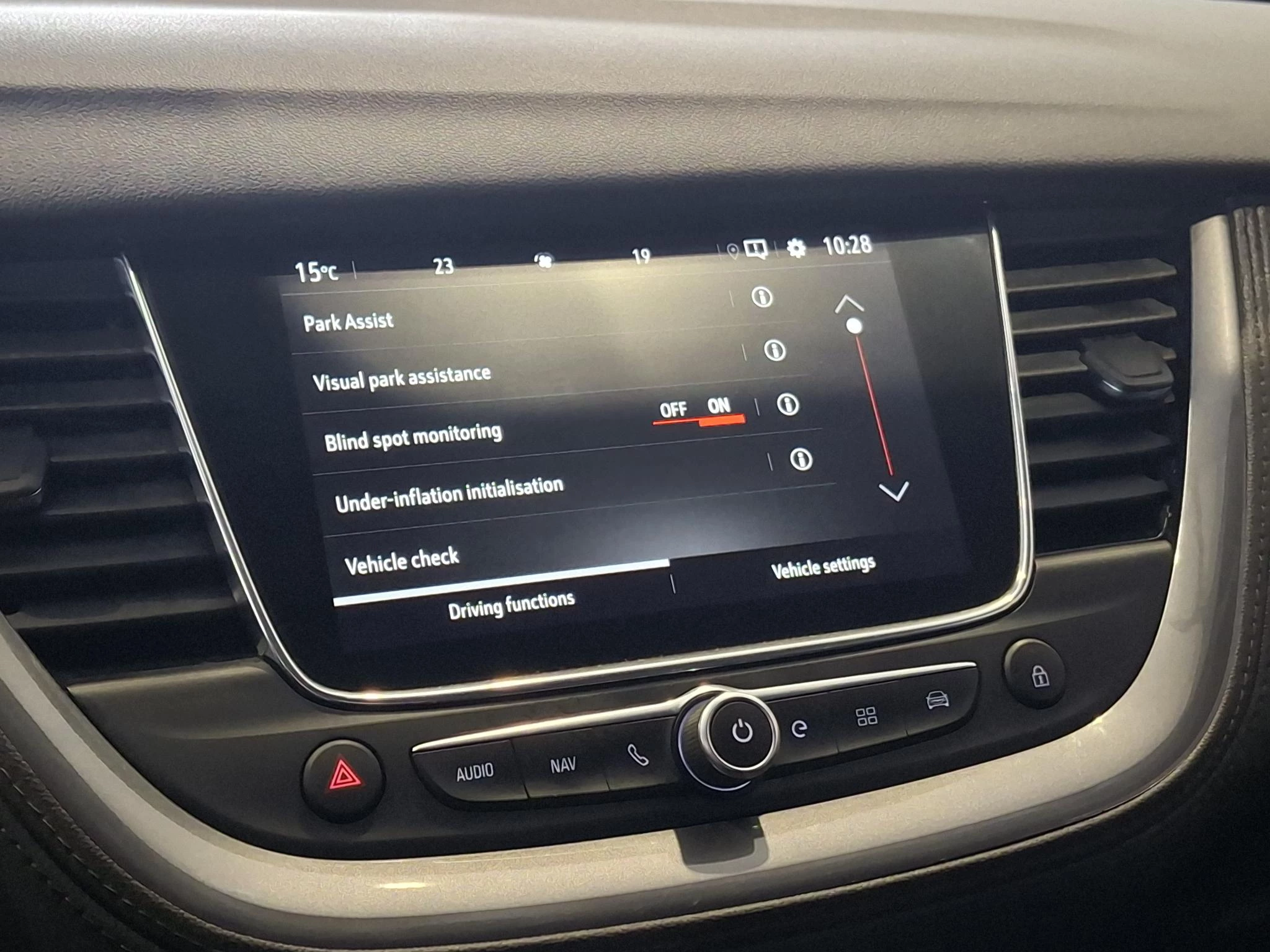 Opel-Grandland X-image-16