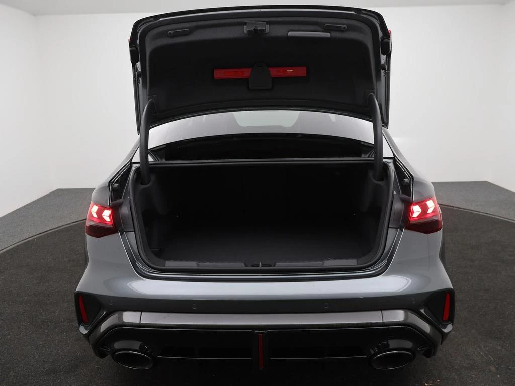 Audi RS3 Sedan Audi RS 3 Berline 400PK ** NIEUW **