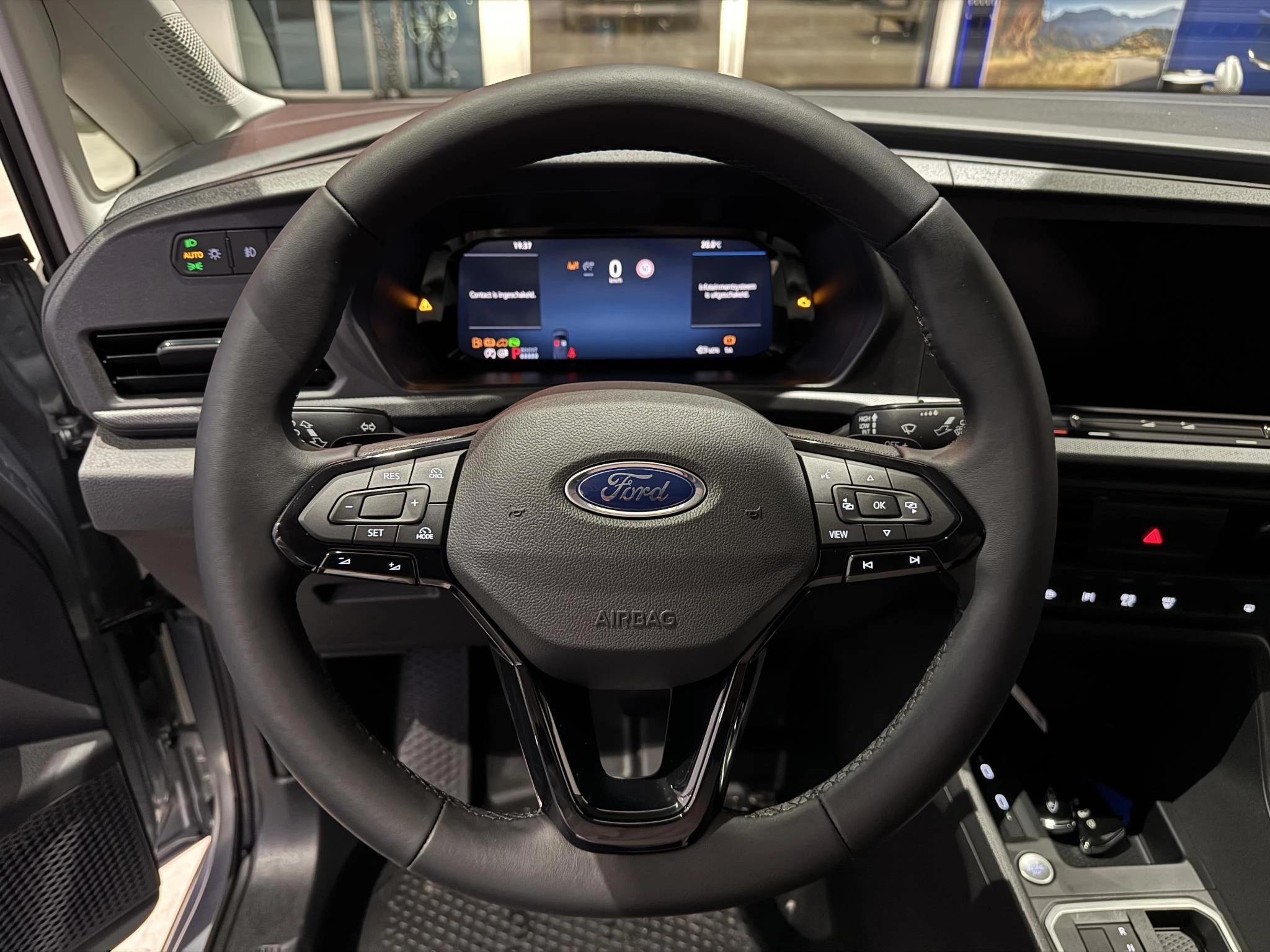 Ford-Transit Connect-image-17