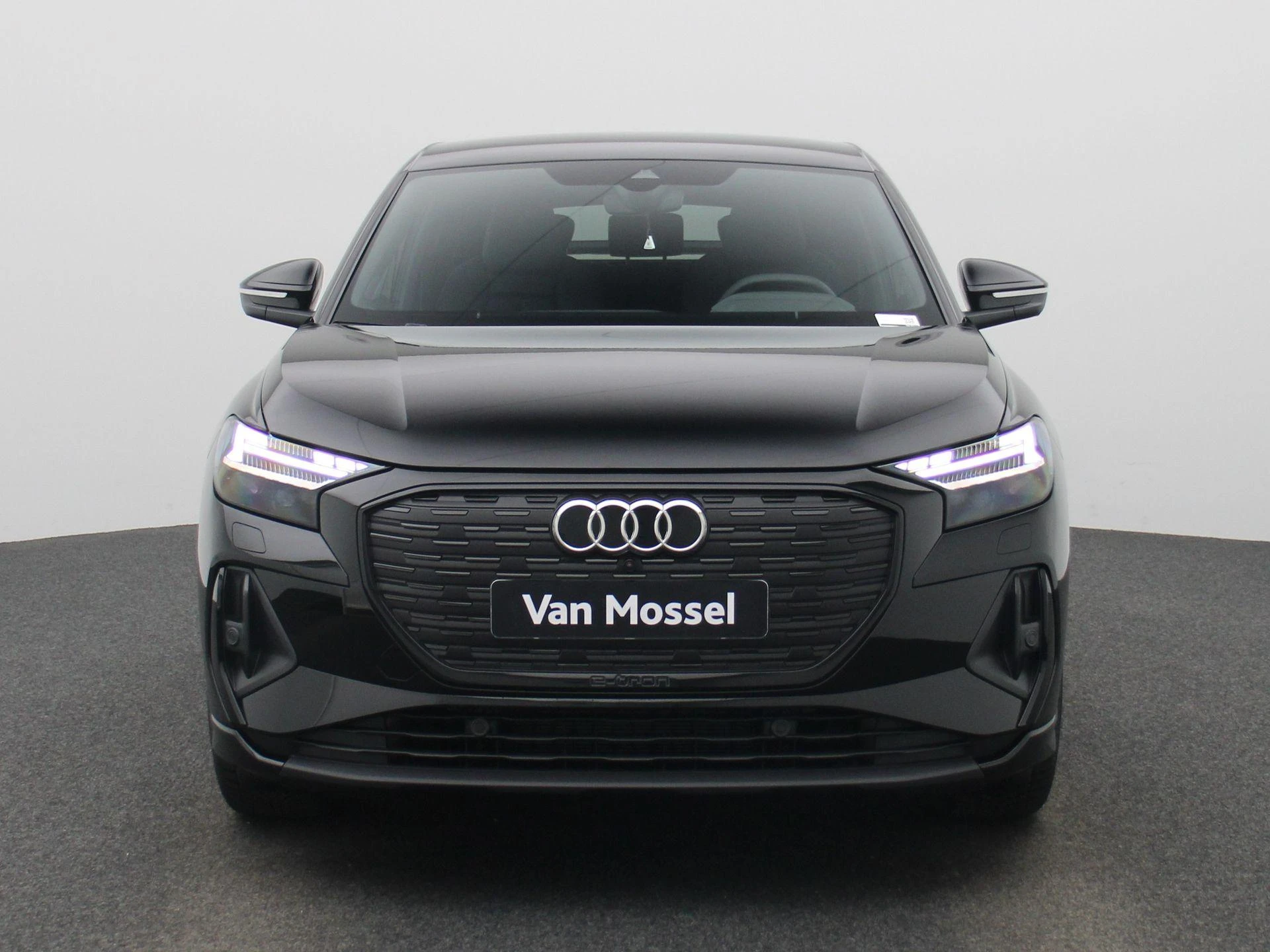 Audi-Q4 Sportback e-tron-image-2