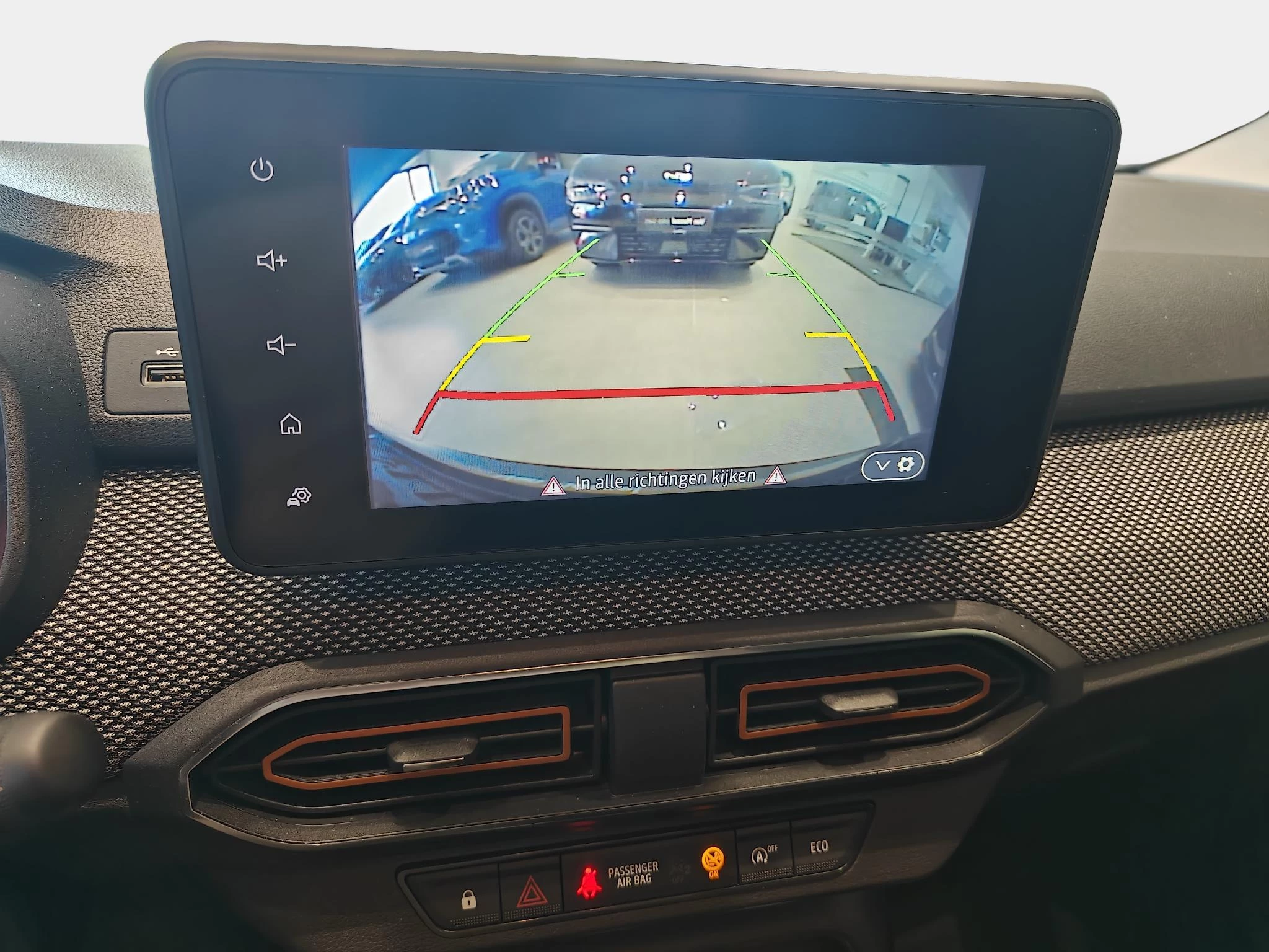 Dacia-Sandero Stepway-image-13