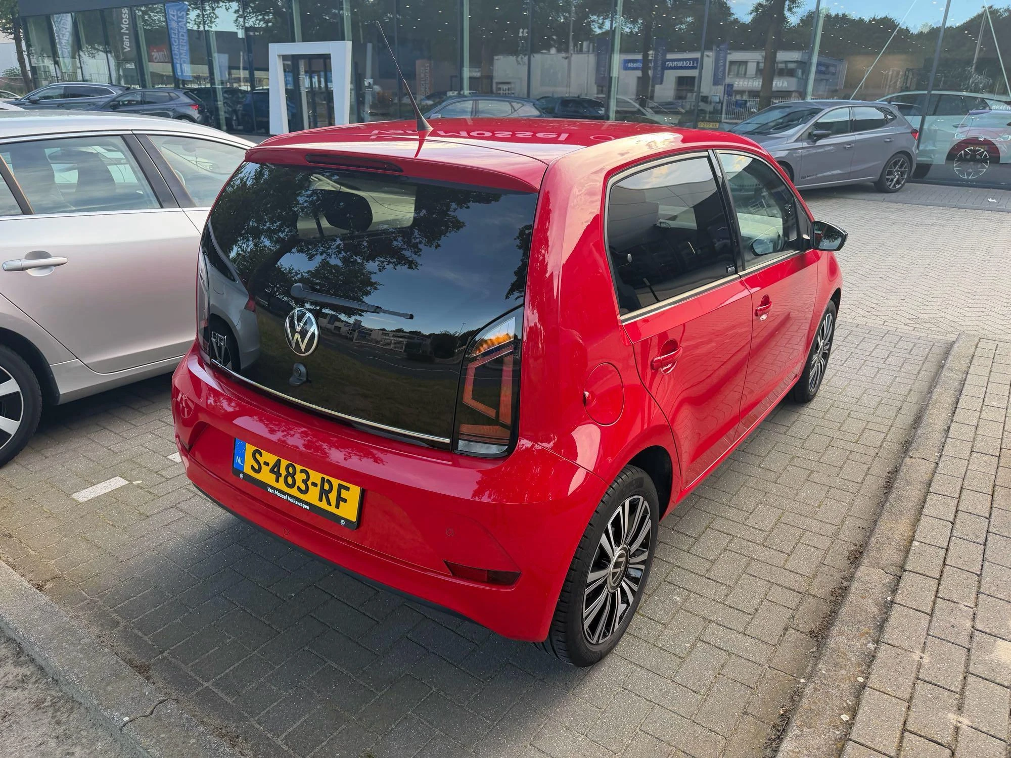 Volkswagen up! 1.0 beats