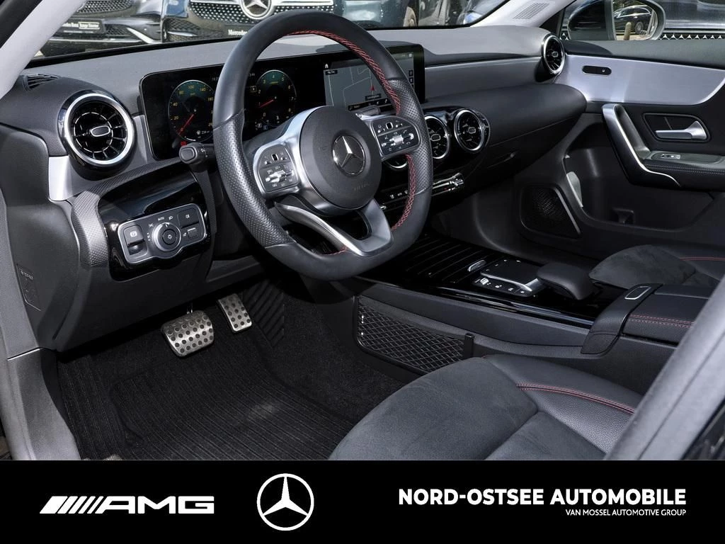 Mercedes-Benz A-Klasse 250 LIMO AMG 4M NAVI TEMPOMAT LED SITZH AMG Line