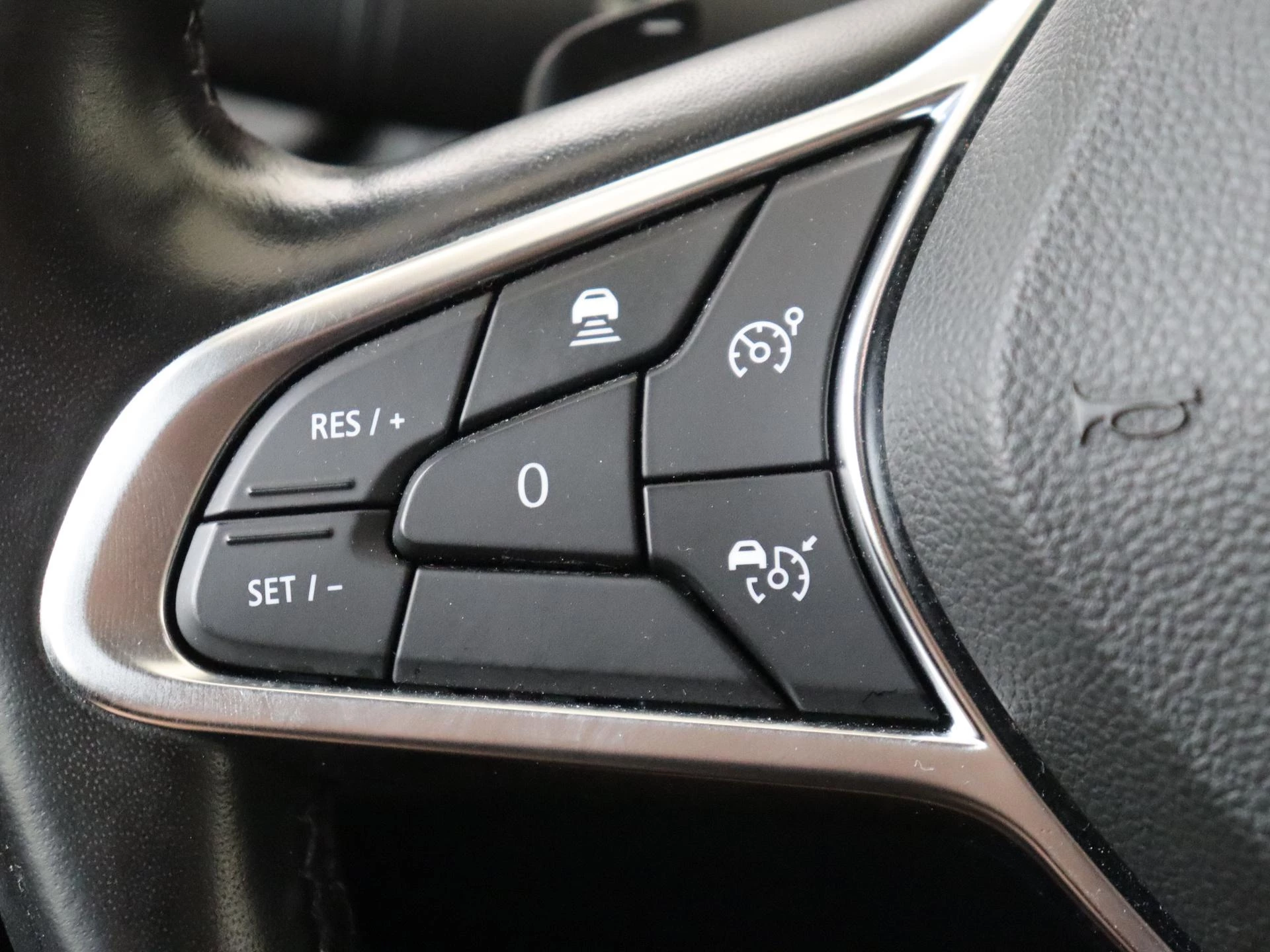 Renault-Captur-image-12