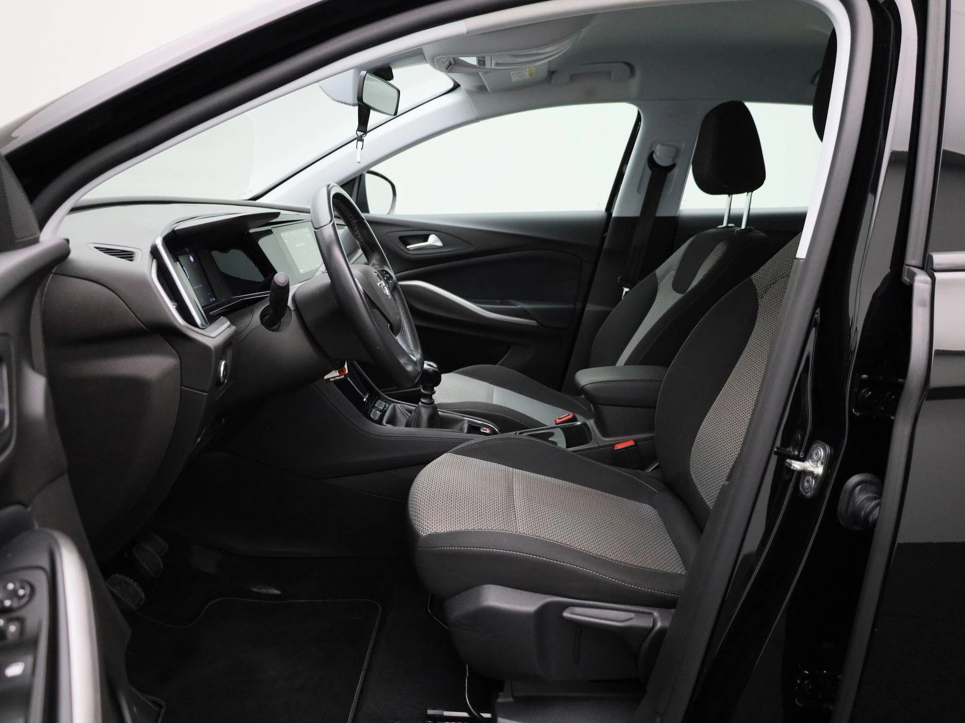 Opel-Grandland-image-8