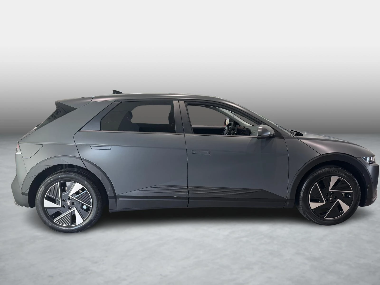 Hyundai-IONIQ 5-image-3