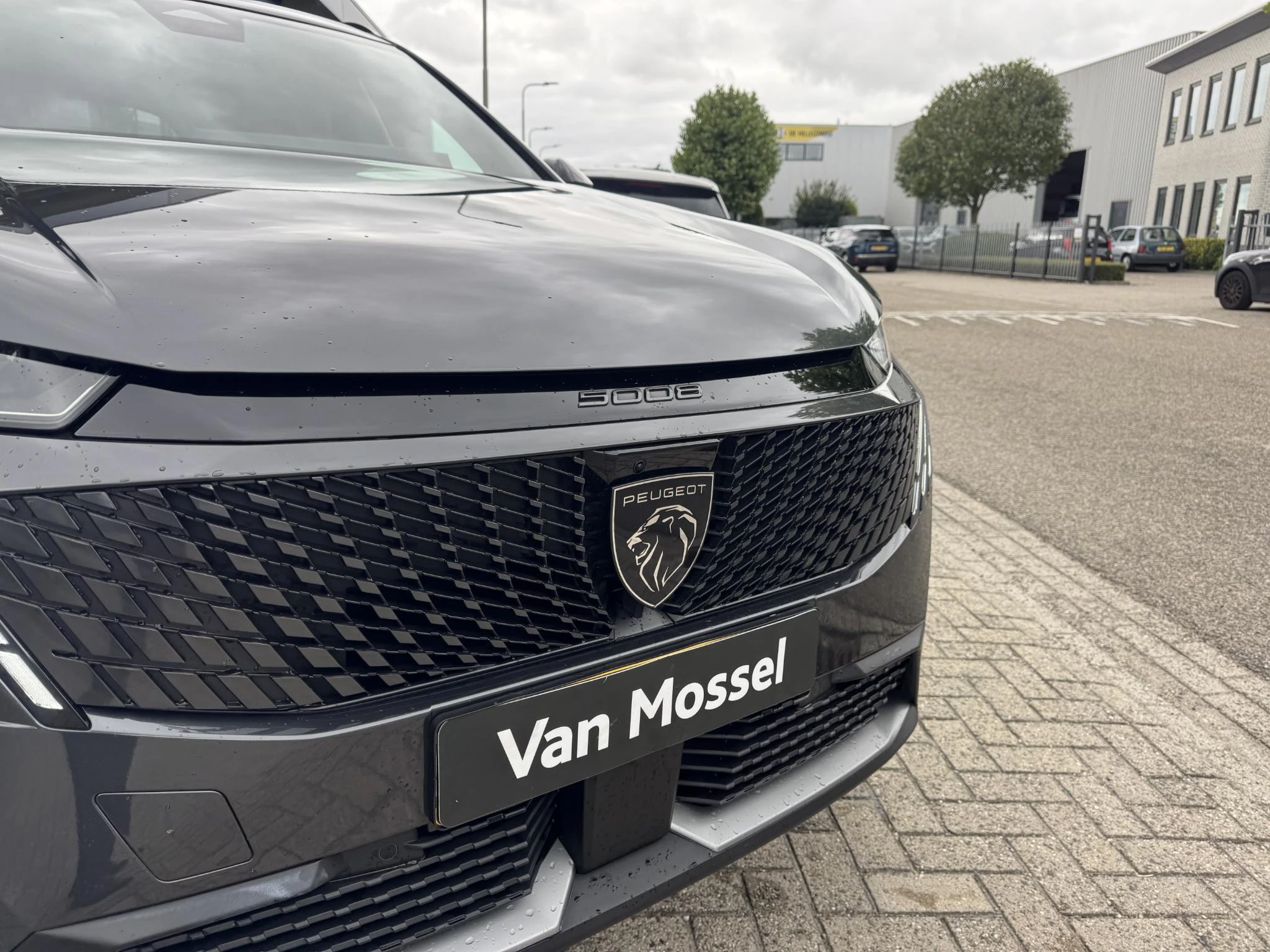 Peugeot-5008-image-7